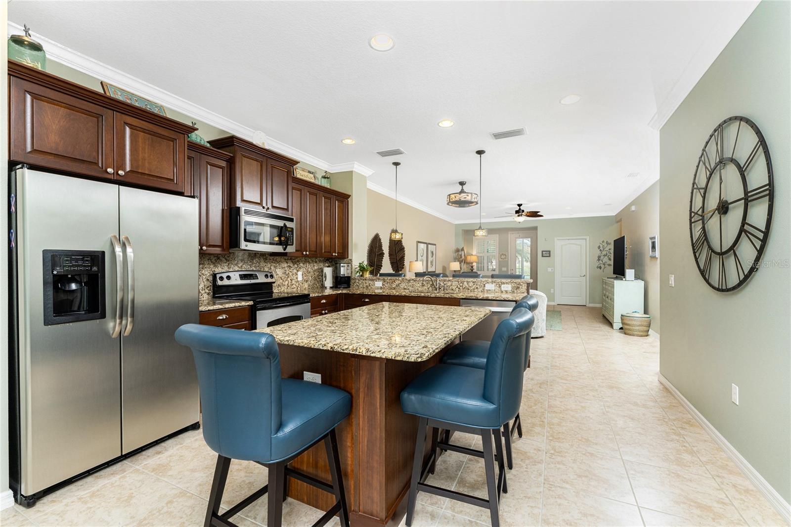 ARLINGTON COVE - Residential