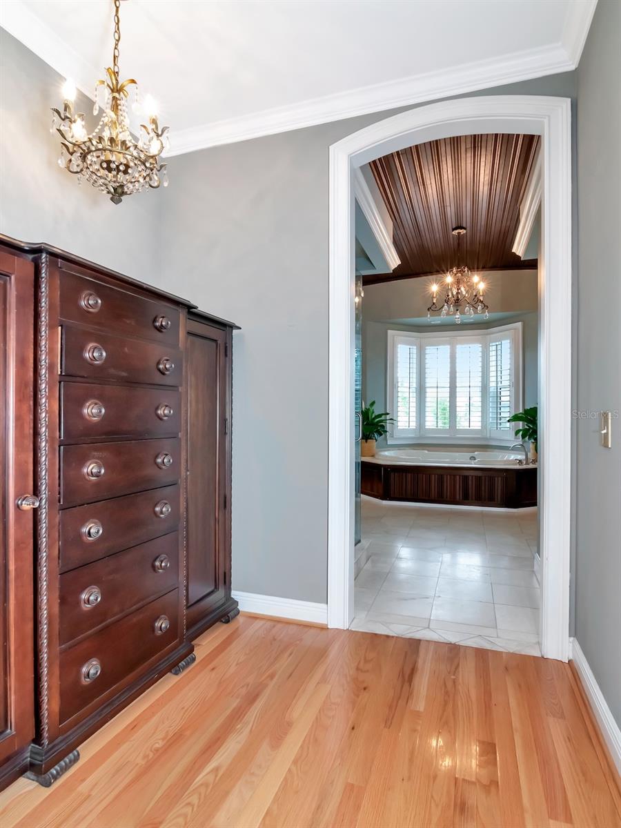 HYDE PARK WEST - Residential