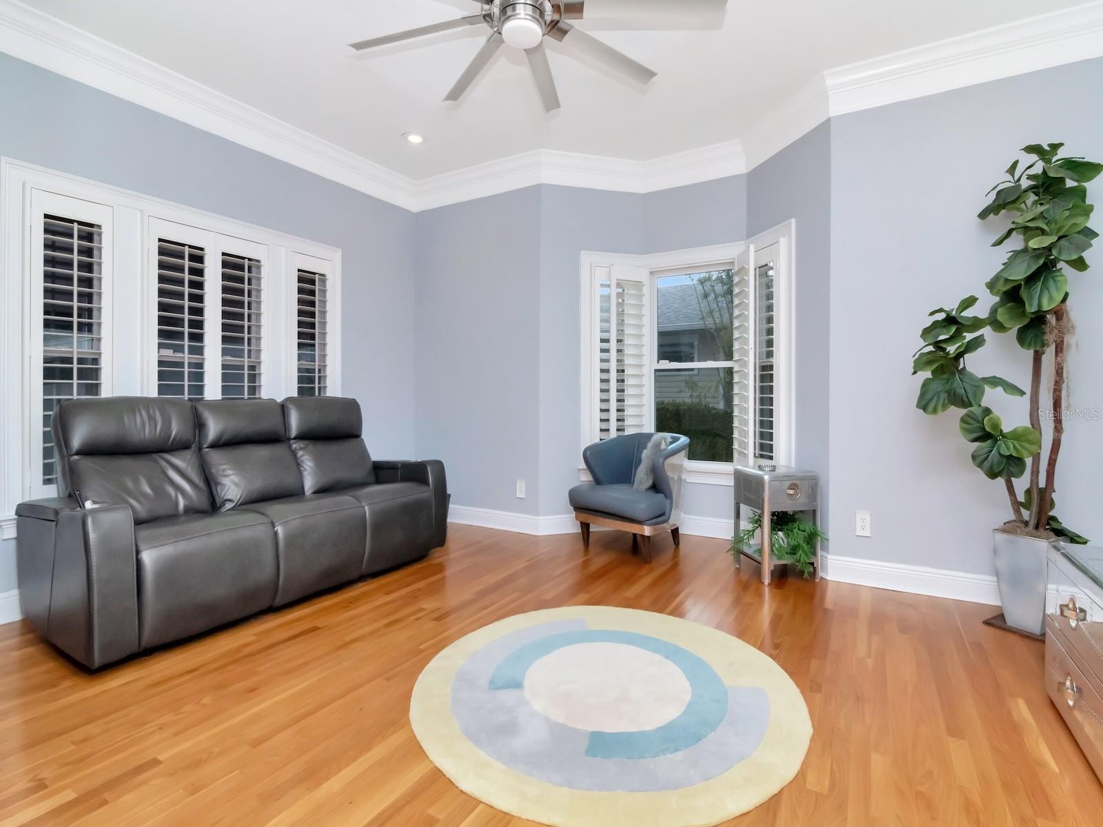 HYDE PARK WEST - Residential