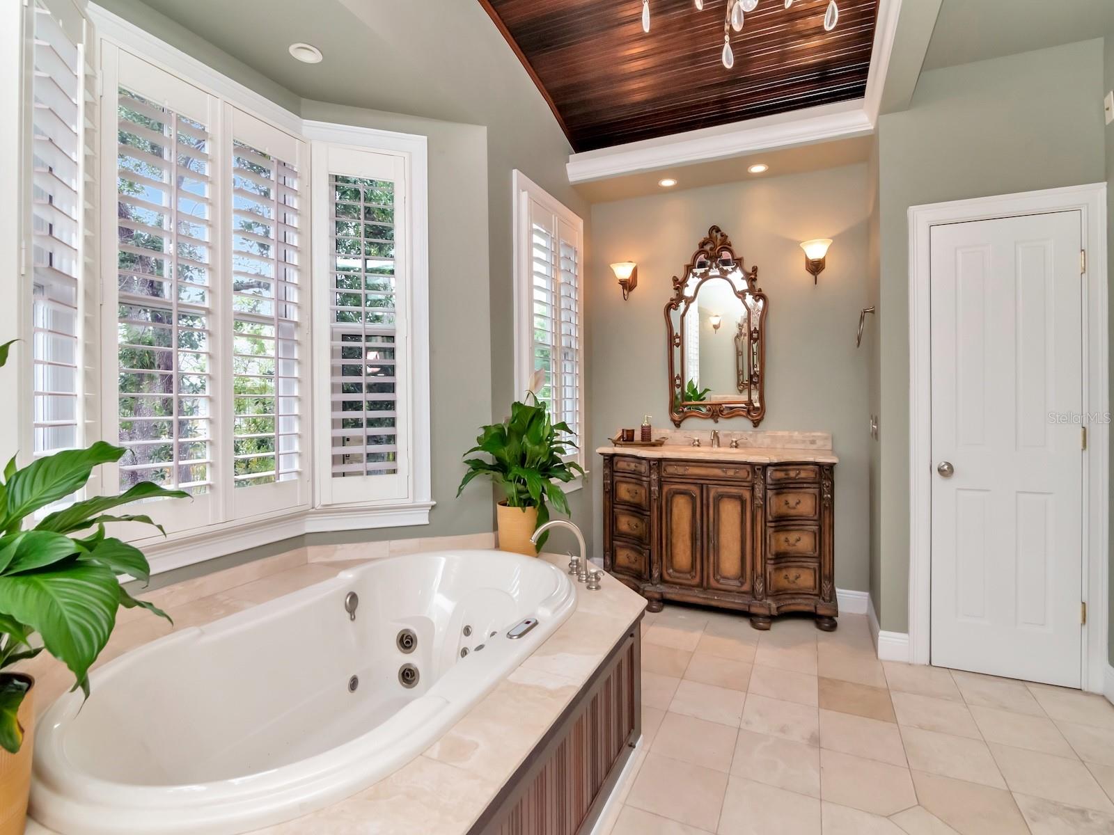 HYDE PARK WEST - Residential