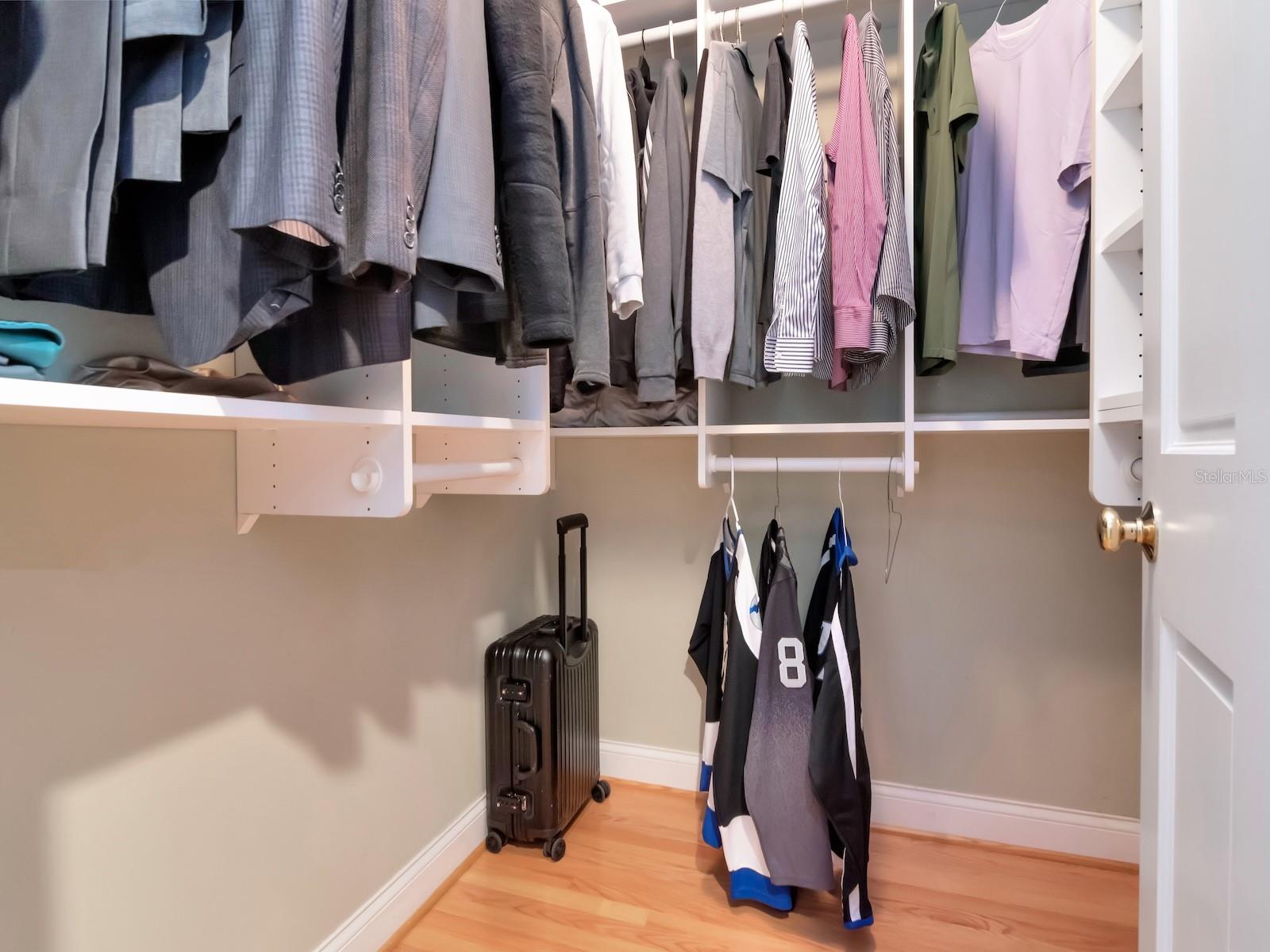 HYDE PARK WEST - Residential