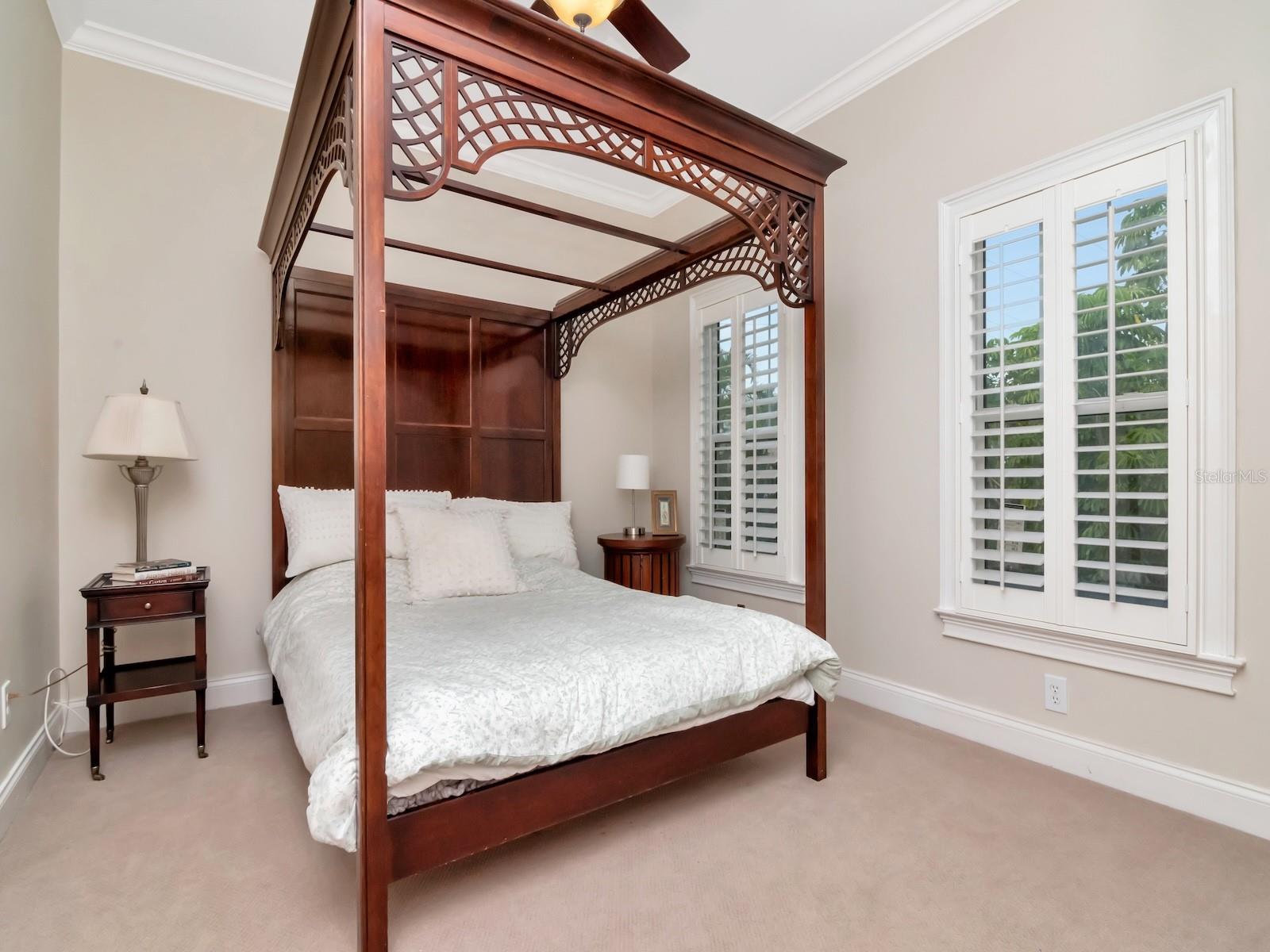 HYDE PARK WEST - Residential