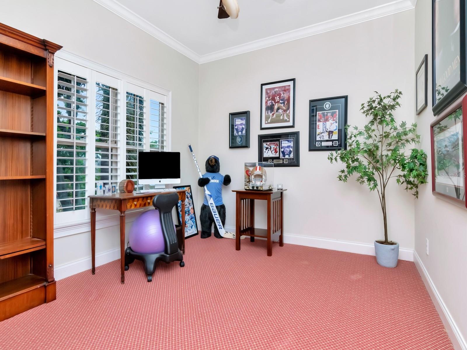 HYDE PARK WEST - Residential