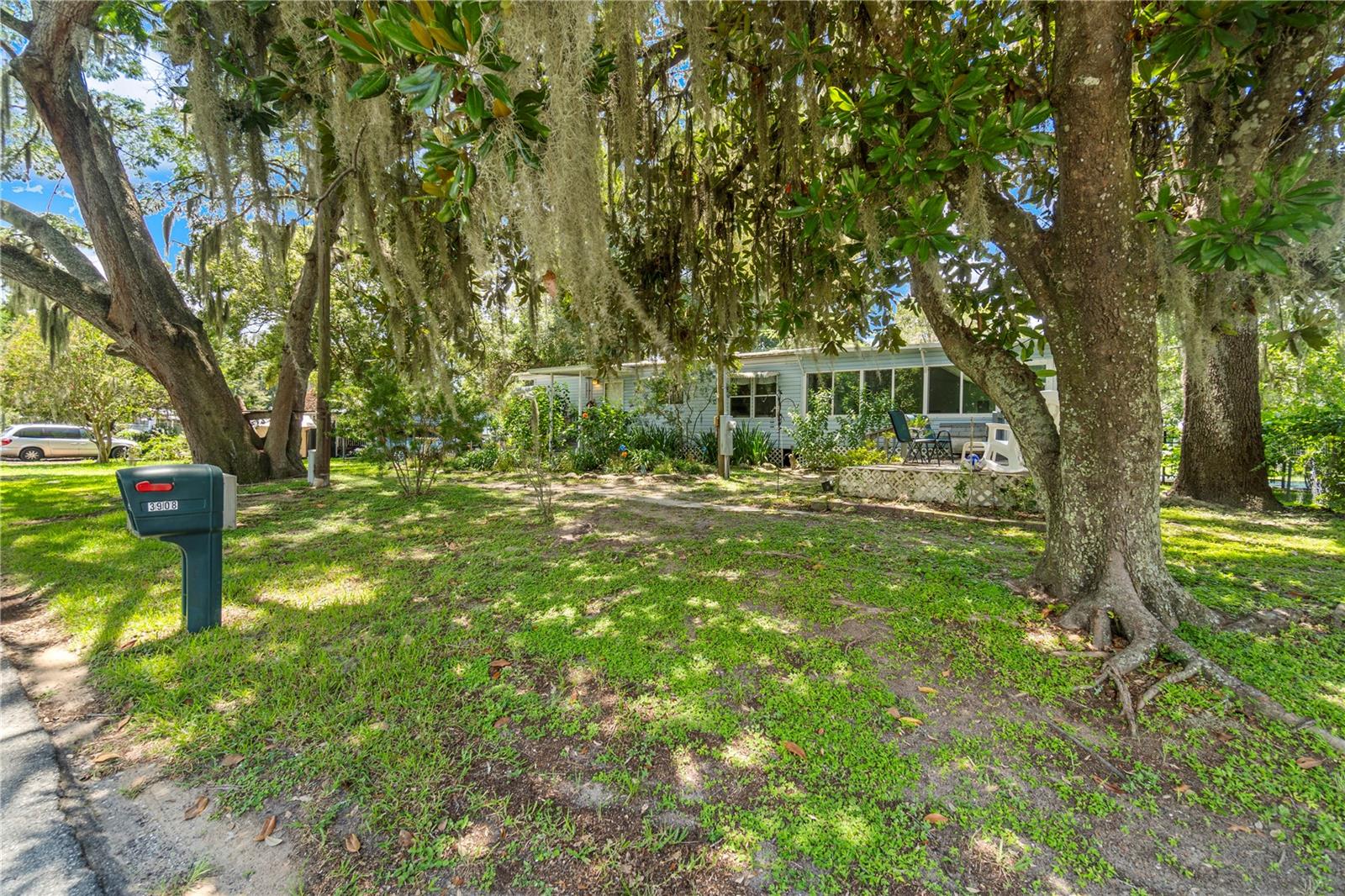 LAKE PARK - Residential