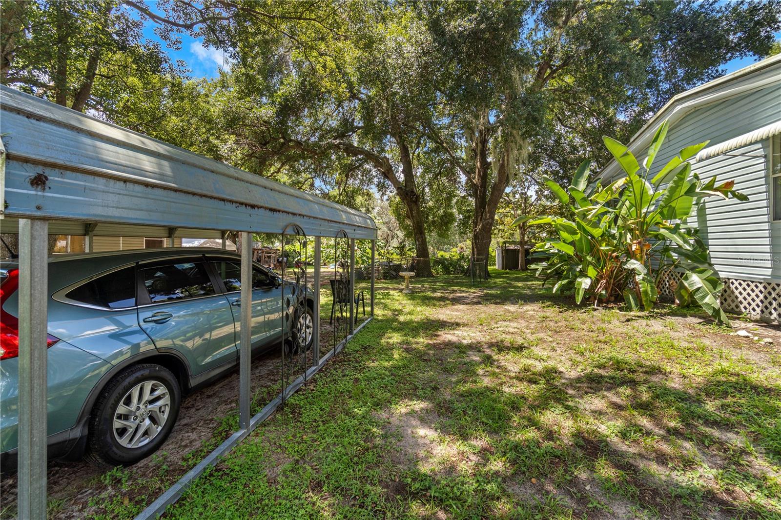 LAKE PARK - Residential
