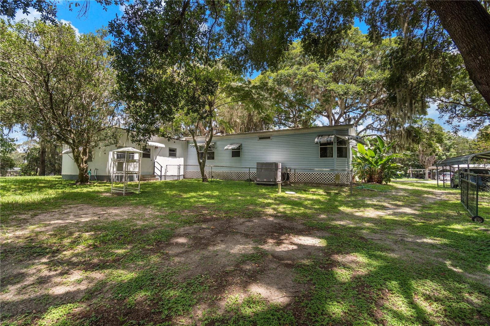 LAKE PARK - Residential