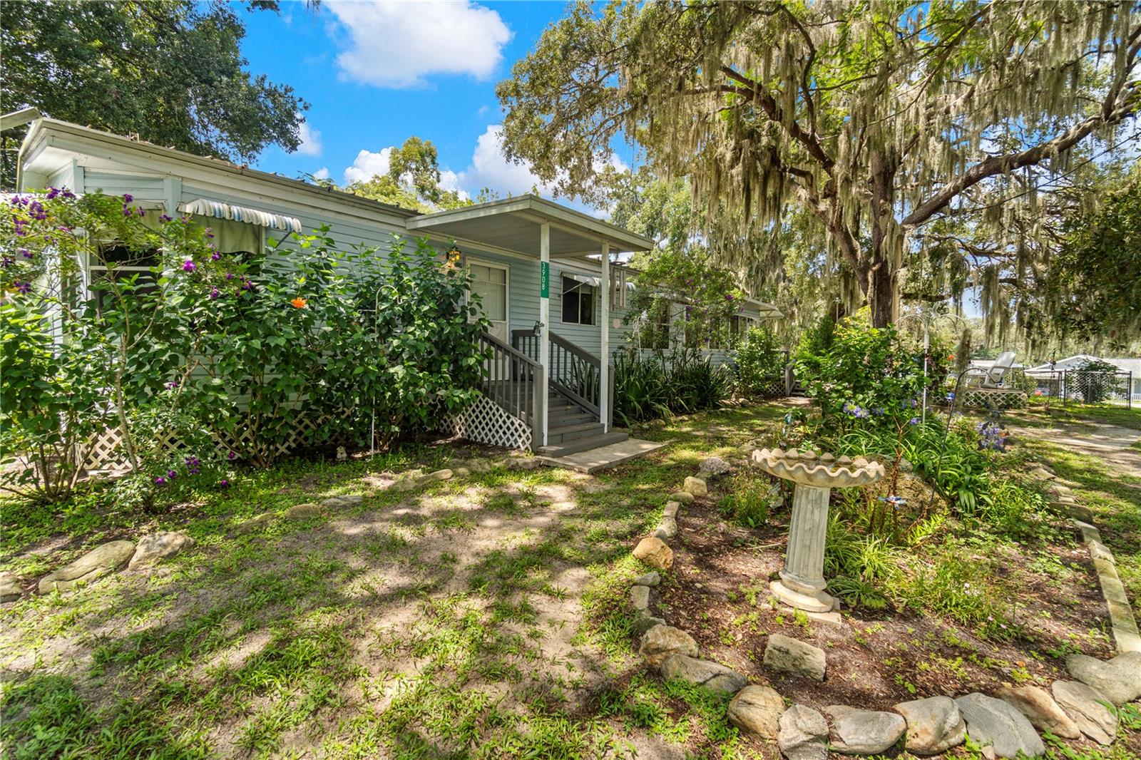 LAKE PARK - Residential