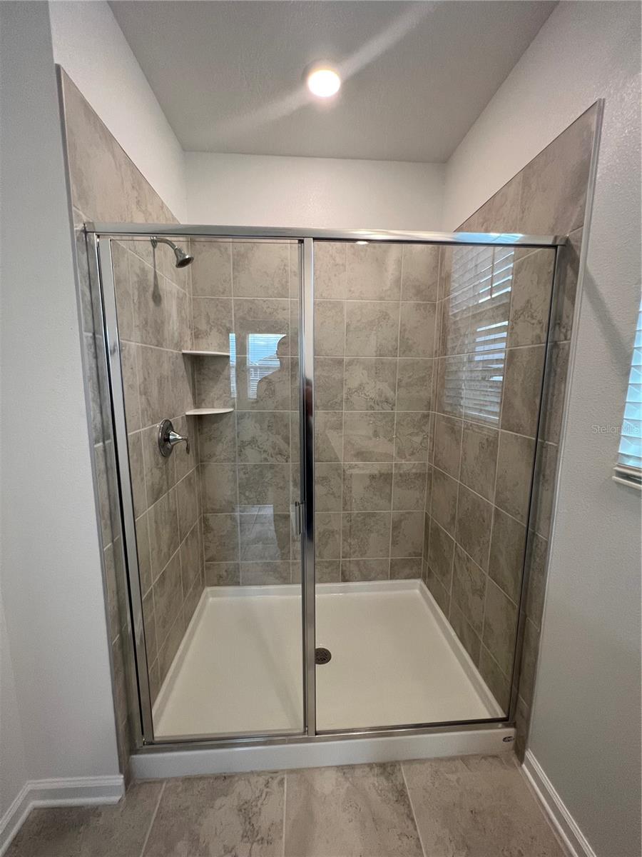 WATERSIDE/JOHNS LAKE PH 2C - Residential Lease