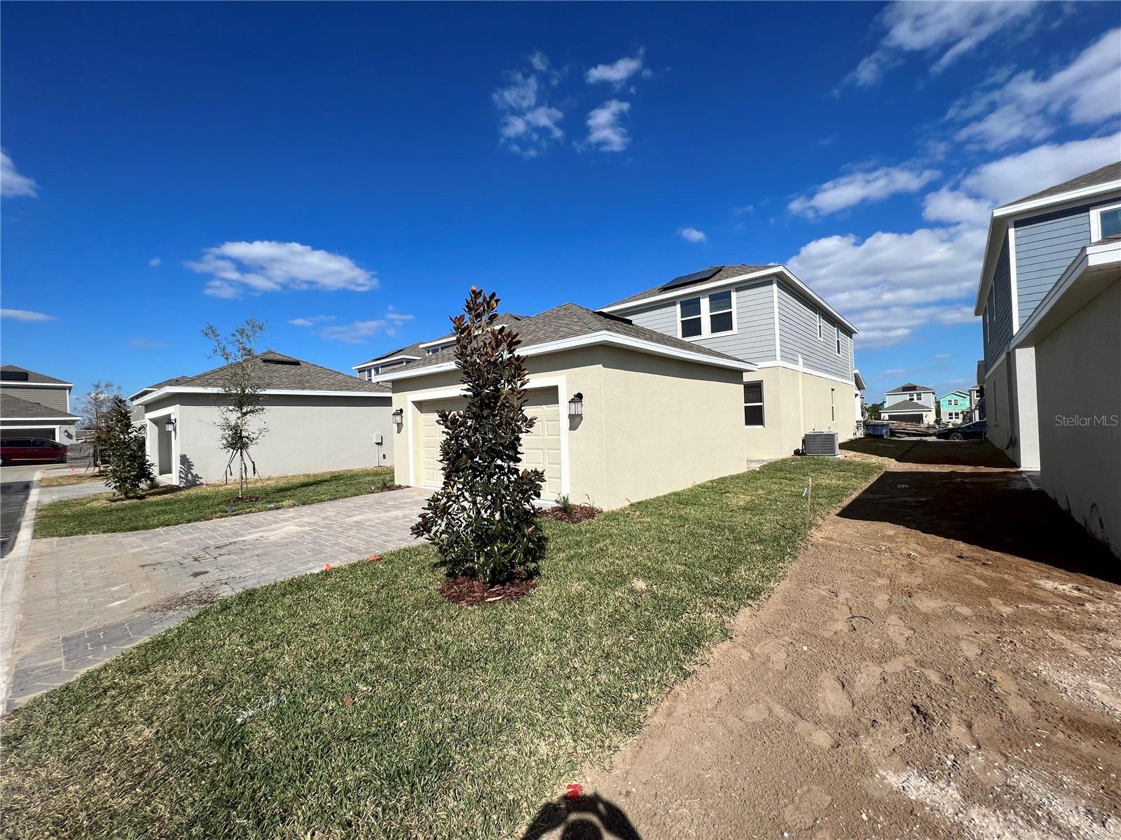 WATERSIDE/JOHNS LAKE PH 2C - Residential Lease