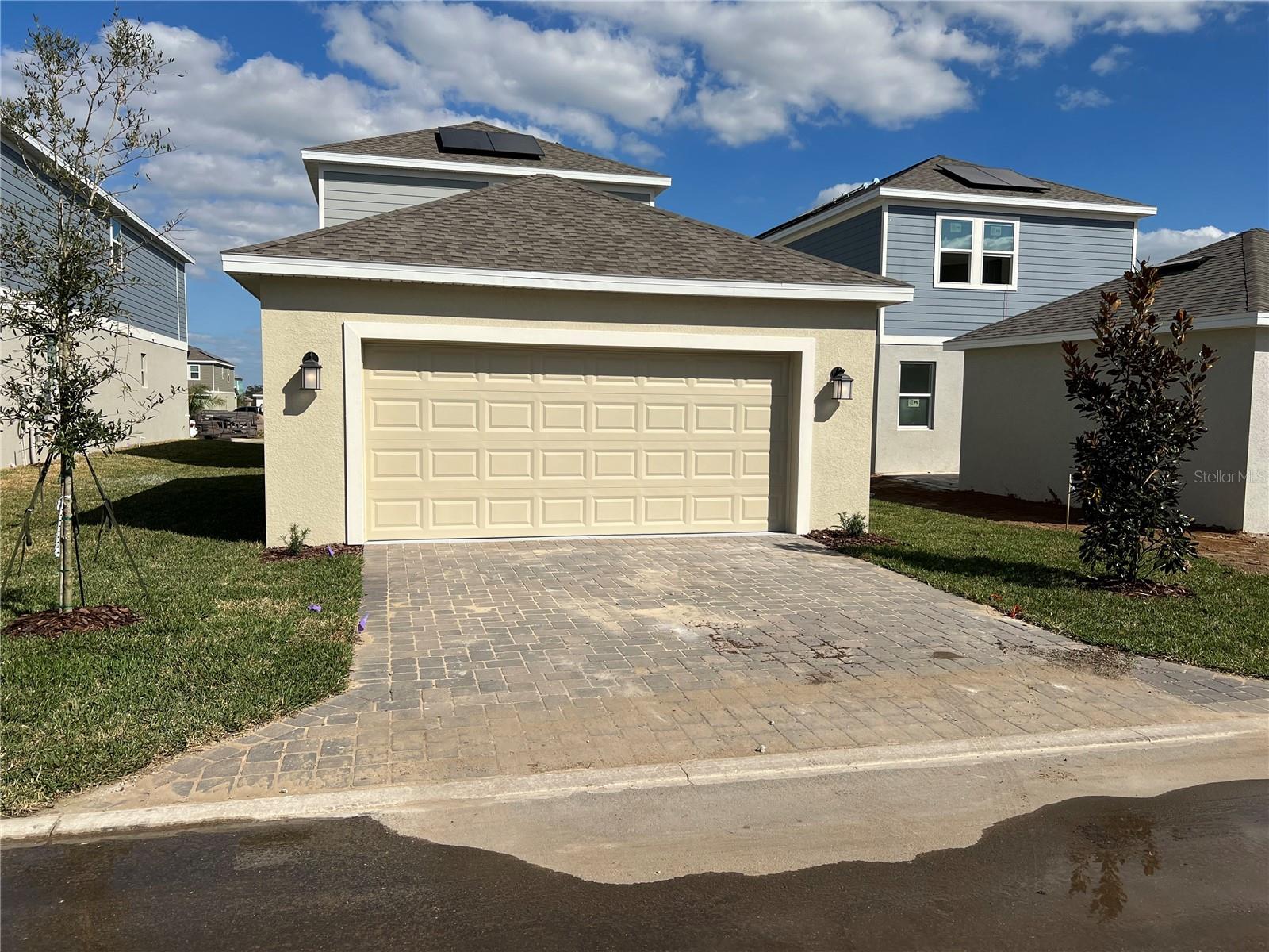 WATERSIDE/JOHNS LAKE PH 2C - Residential Lease