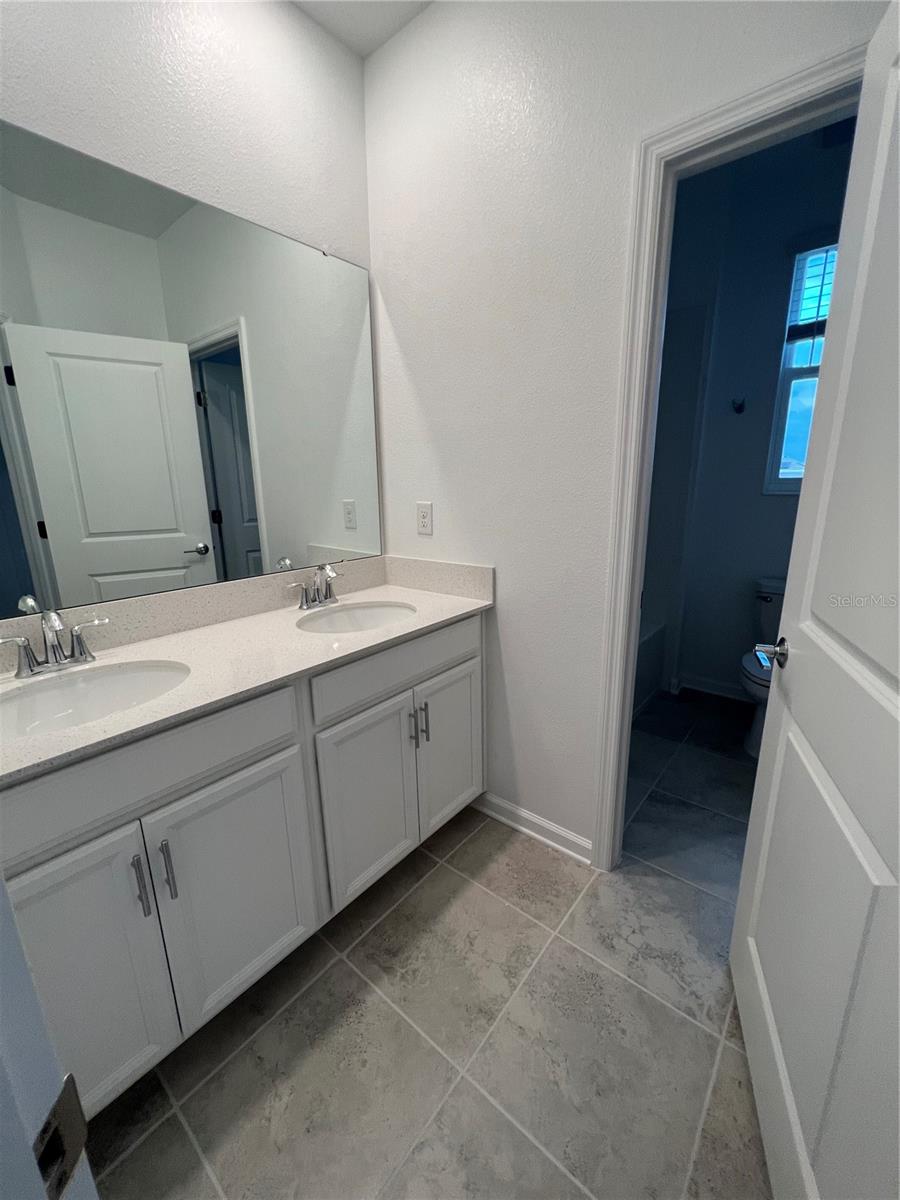 WATERSIDE/JOHNS LAKE PH 2C - Residential Lease