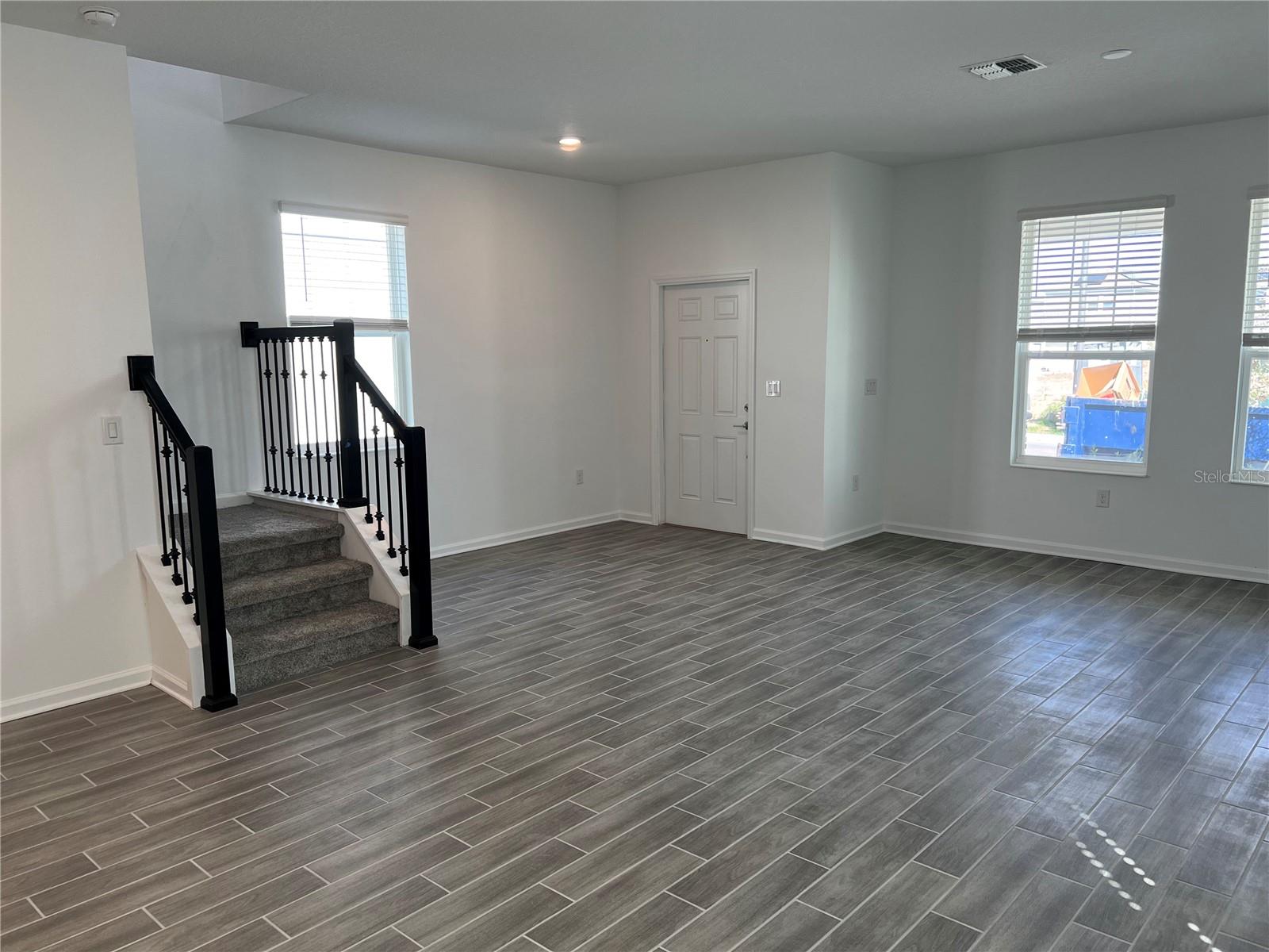 WATERSIDE/JOHNS LAKE PH 2C - Residential Lease