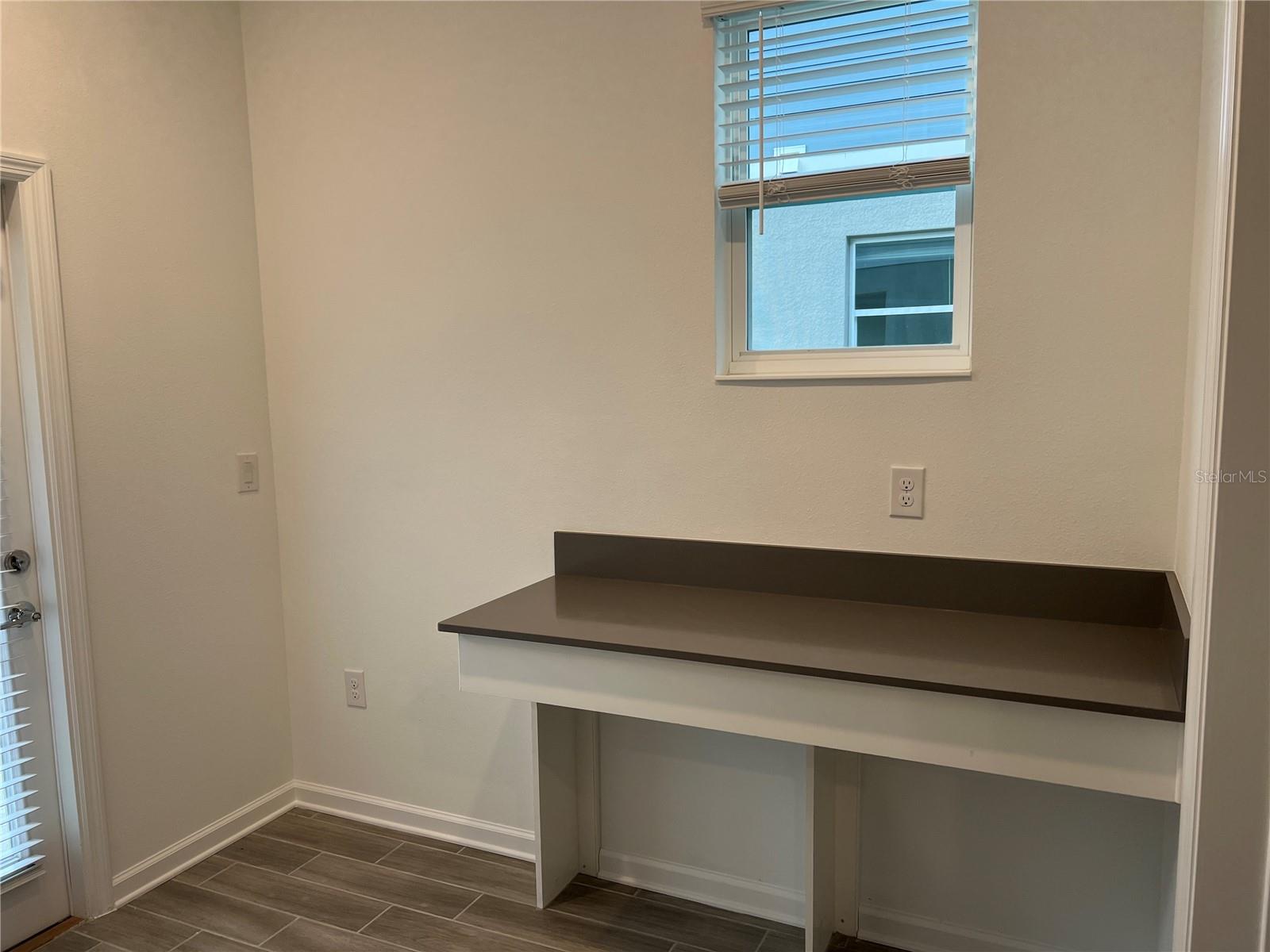 WATERSIDE/JOHNS LAKE PH 2C - Residential Lease