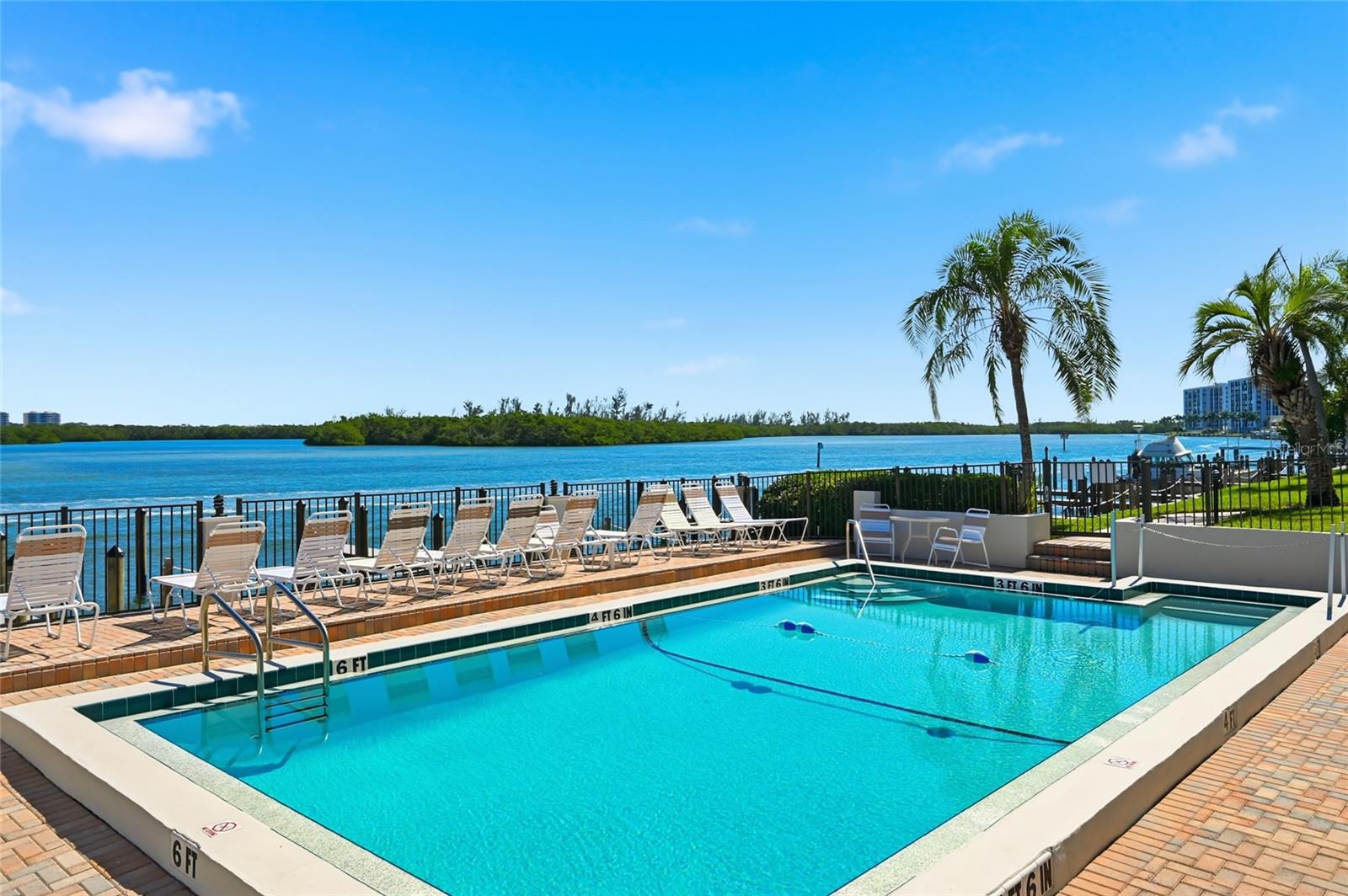 SUNRISE COVE SEC 3 - Residential