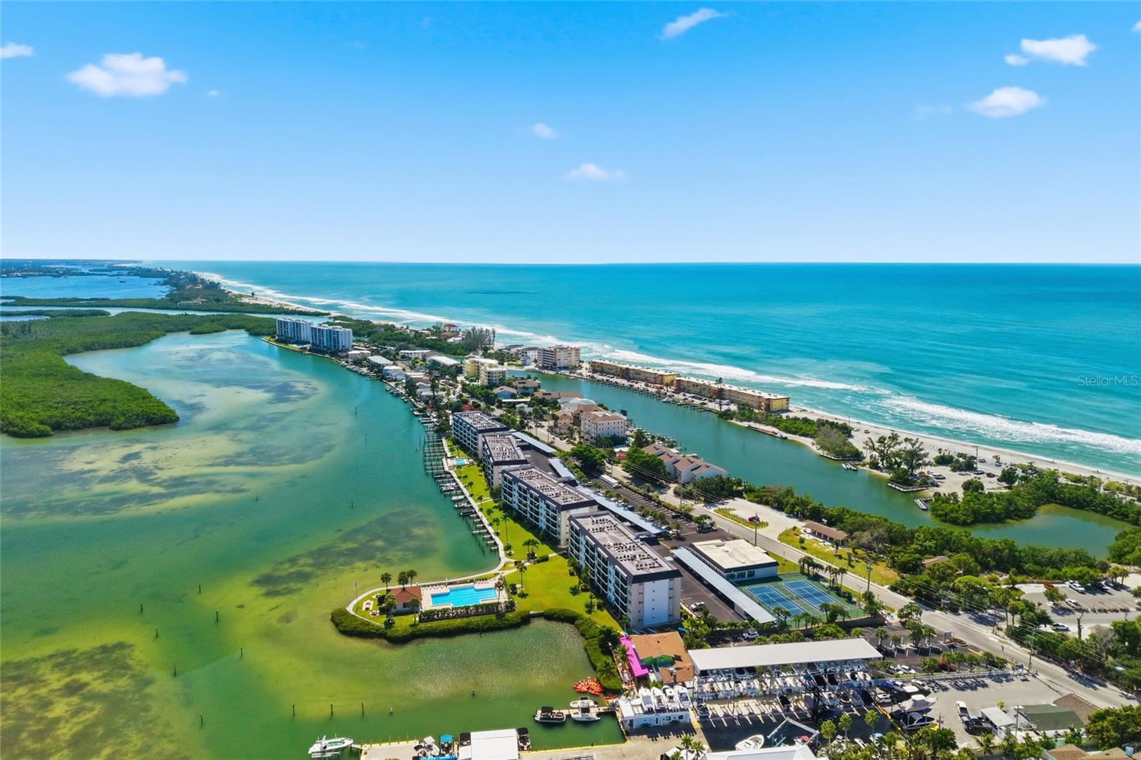 SUNRISE COVE SEC 3 - Residential