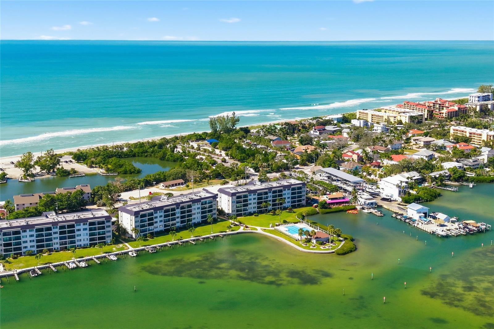 SUNRISE COVE SEC 3 - Residential