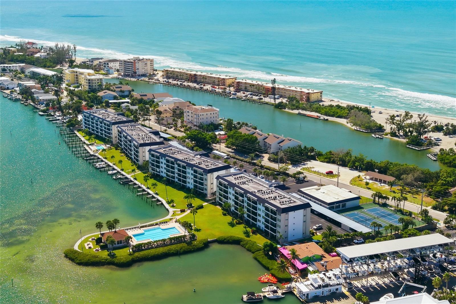 SUNRISE COVE SEC 3 - Residential