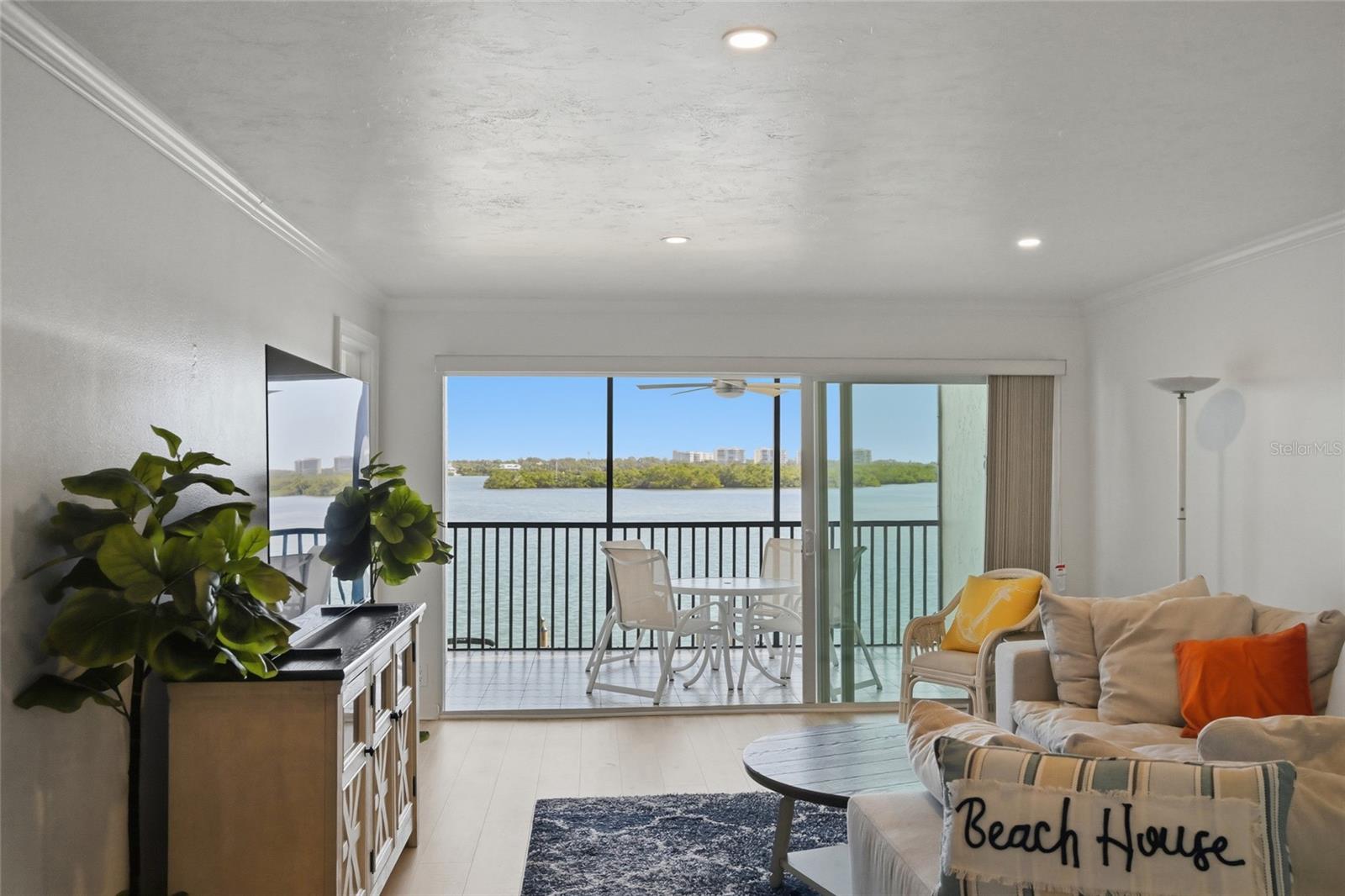 SUNRISE COVE SEC 3 - Residential