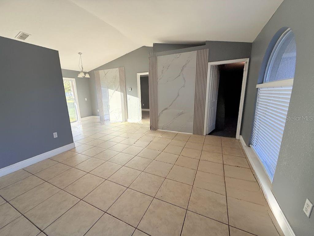 POINCIANA NBRHD 5 NORTH VIL 3 - Residential