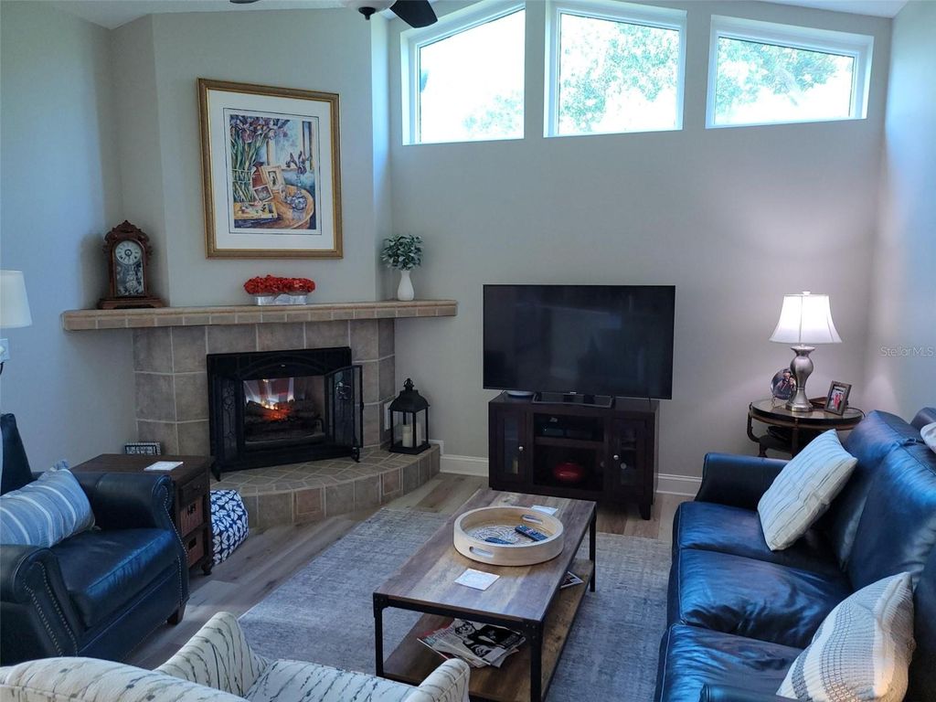 Photo of 961 Live Oak Avenue NE, St Petersburg, FL 33703 (MLS # TB8511032)