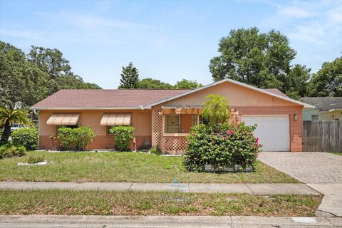 Photo of 2933 N Chickasaw Trail, Orlando, FL 32817 (MLS # O6310287)