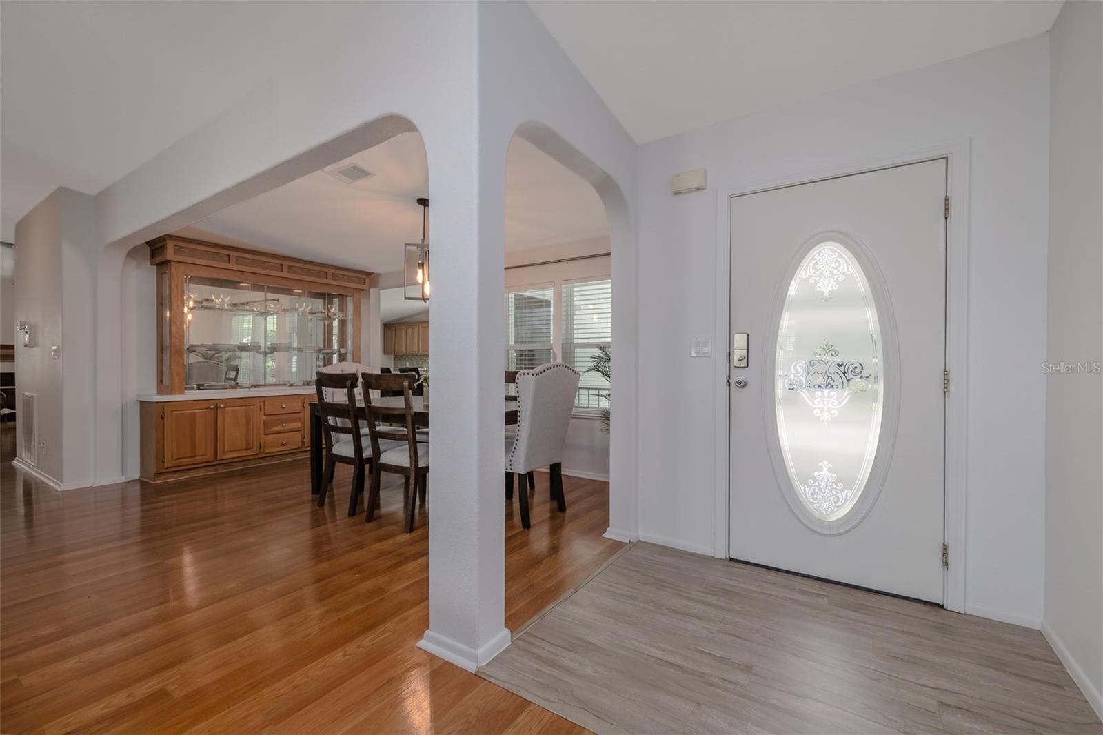 611 PORTSIDE LANE