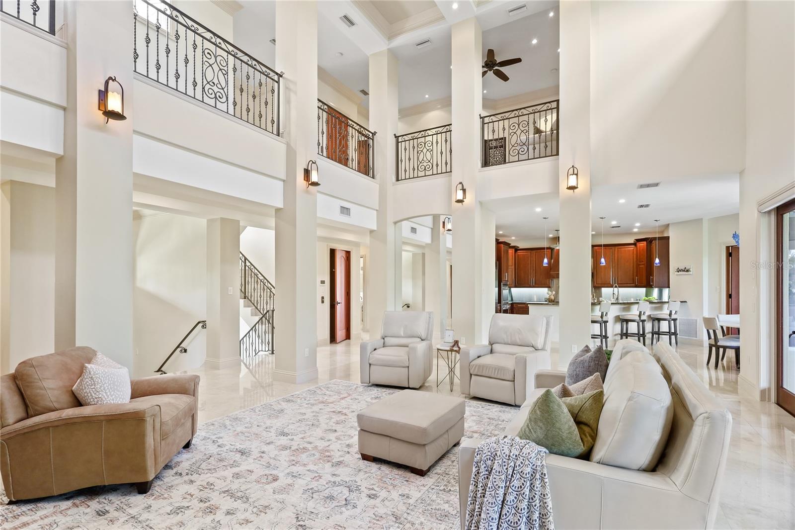 HAWKS HARBOR - Residential