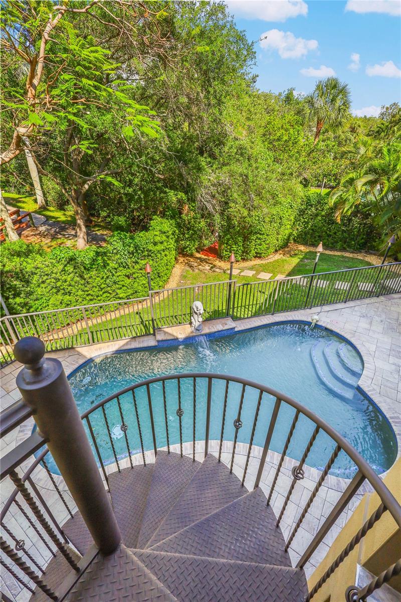 HAWKS HARBOR - Residential