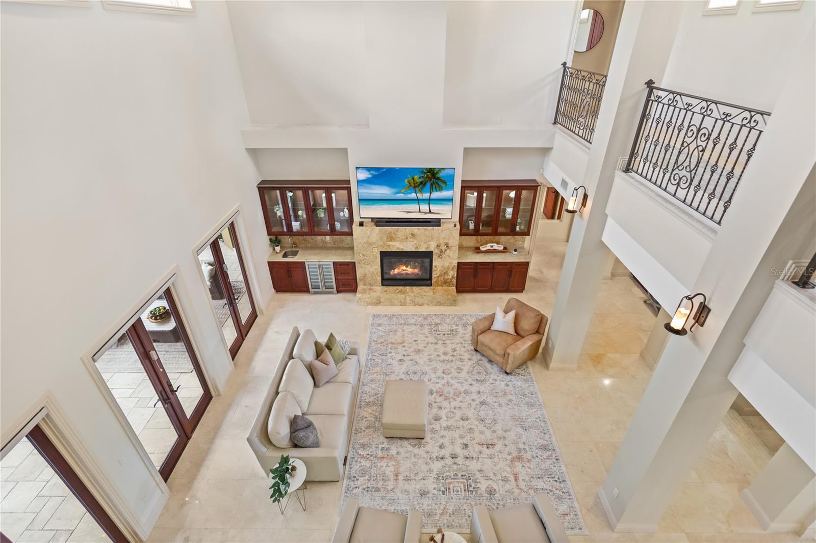 HAWKS HARBOR - Residential