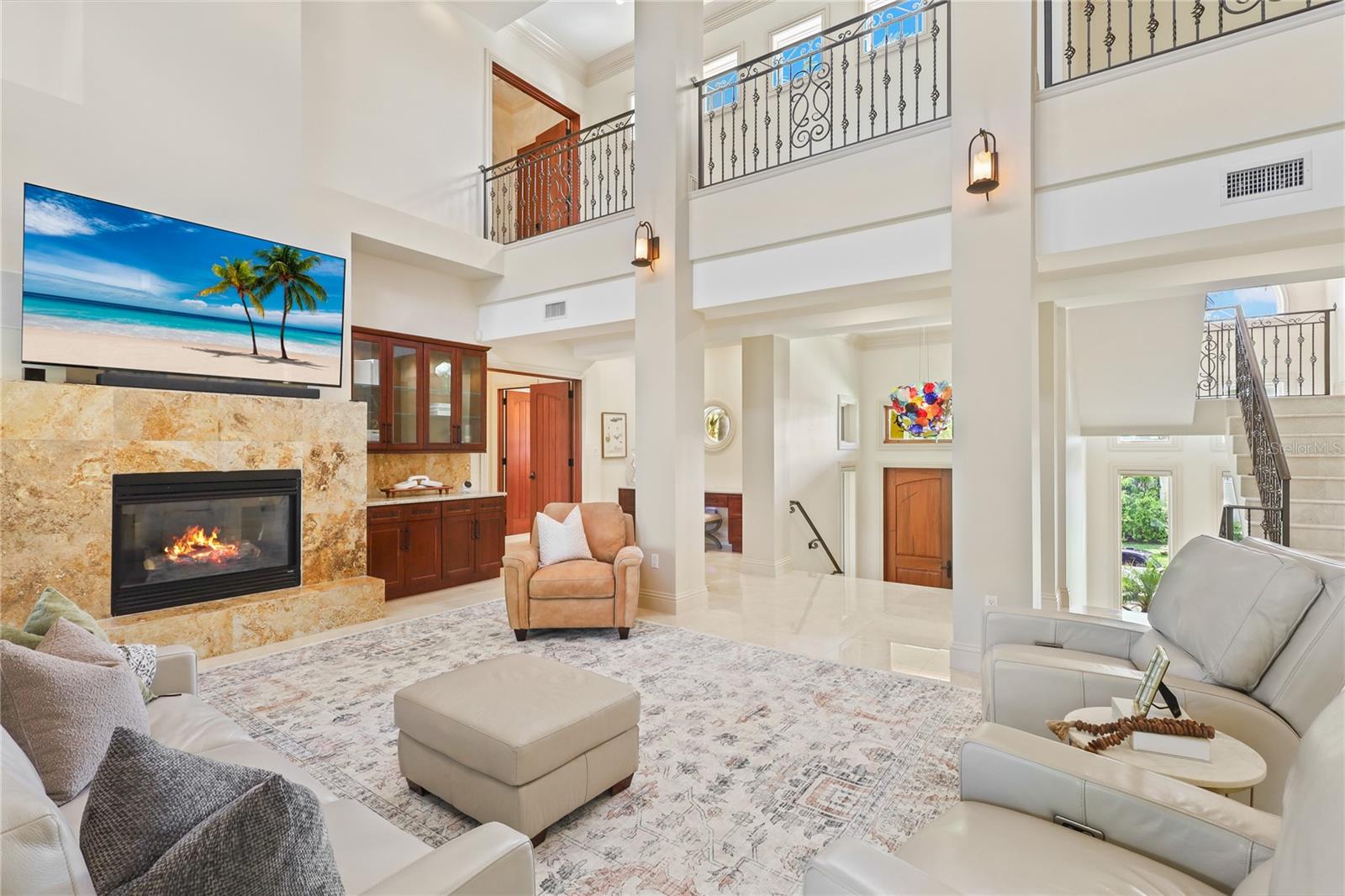 HAWKS HARBOR - Residential