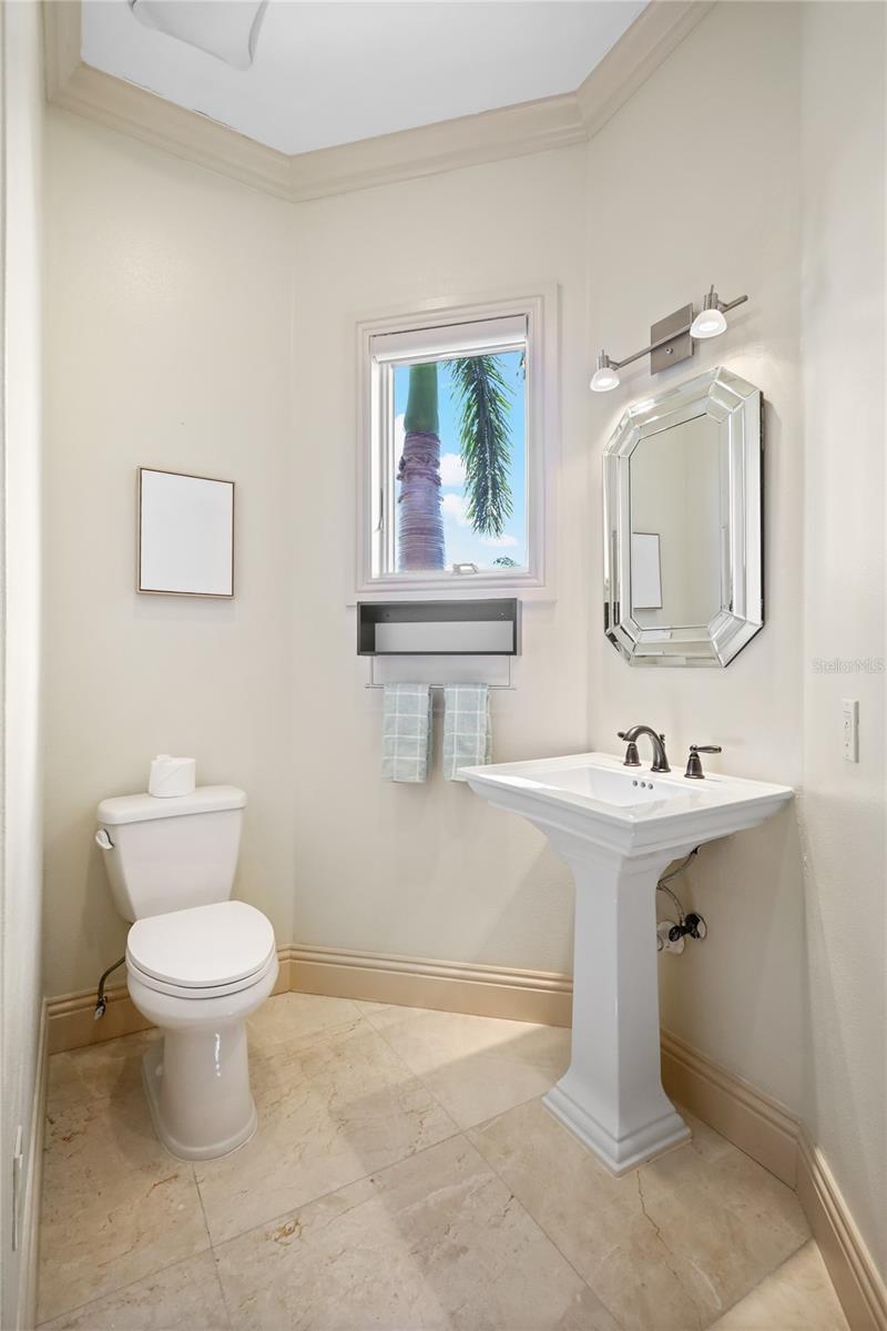 HAWKS HARBOR - Residential