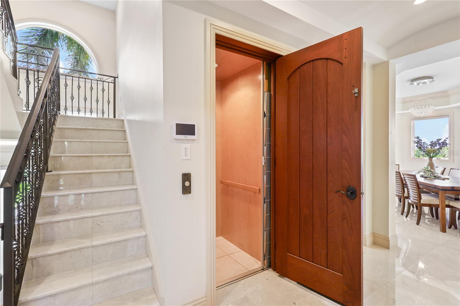 HAWKS HARBOR - Residential