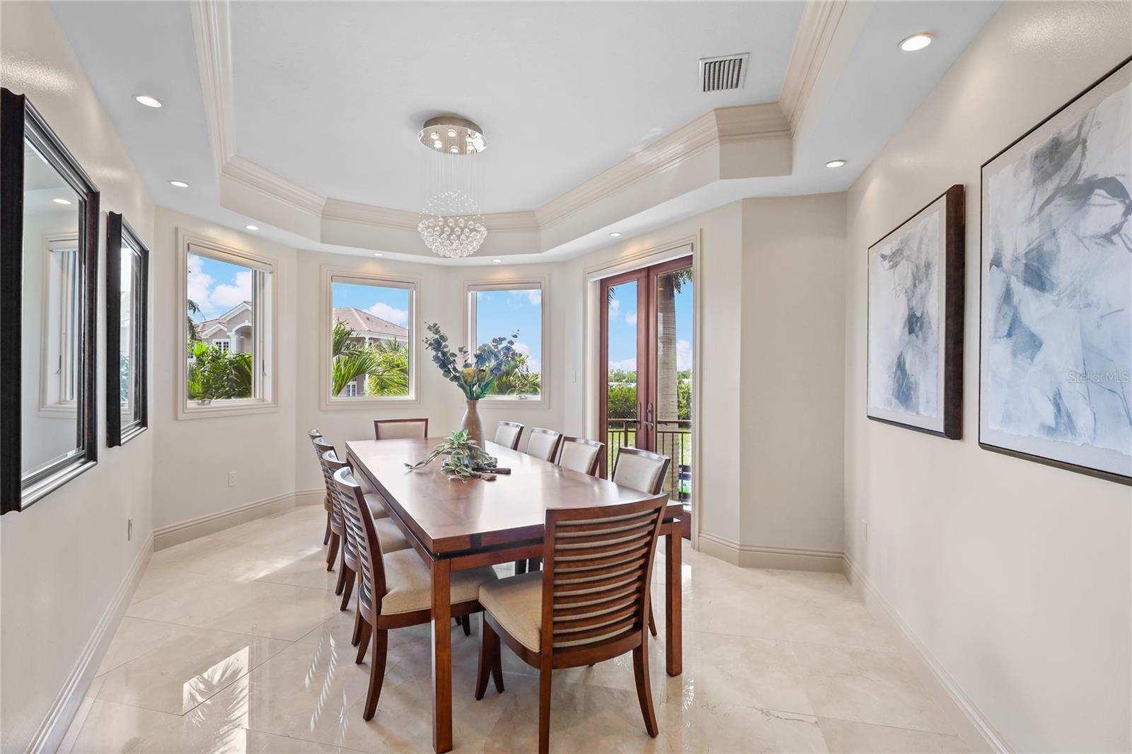 HAWKS HARBOR - Residential