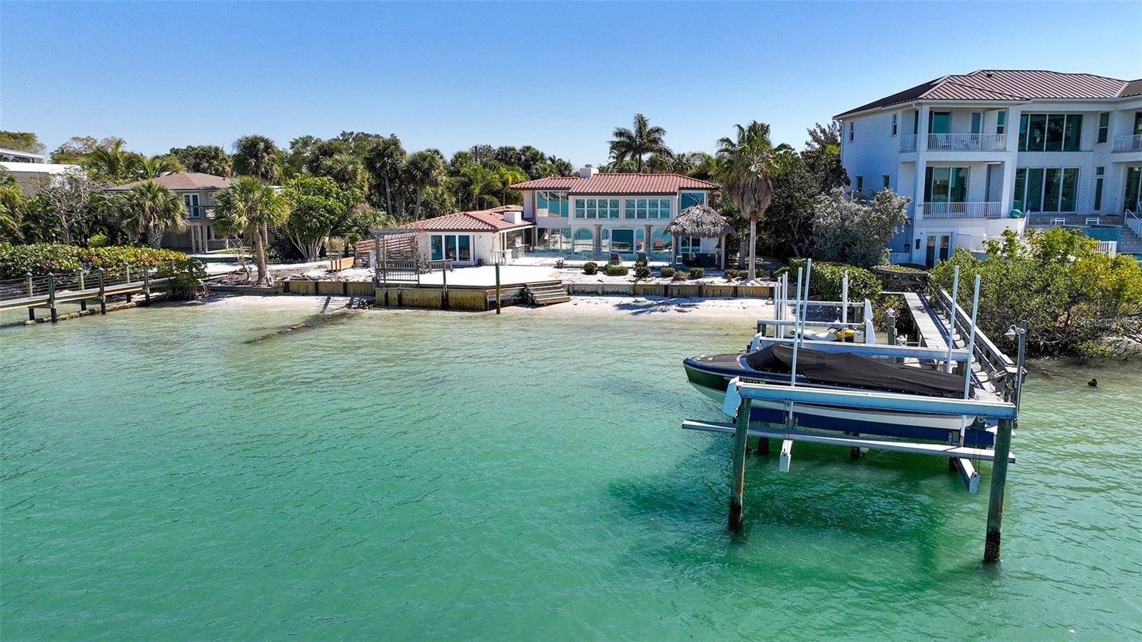 LANDS END - Residential