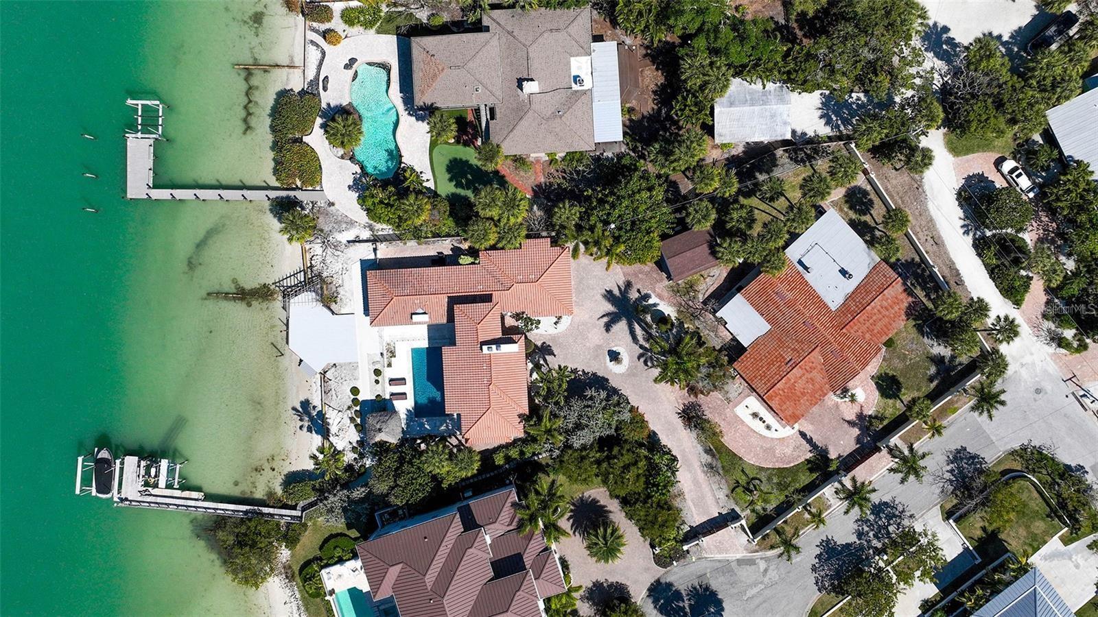 LANDS END - Residential