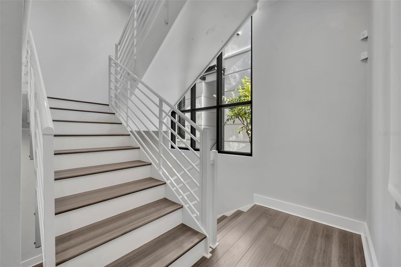 OSCOELA BROWNSTONES - Residential