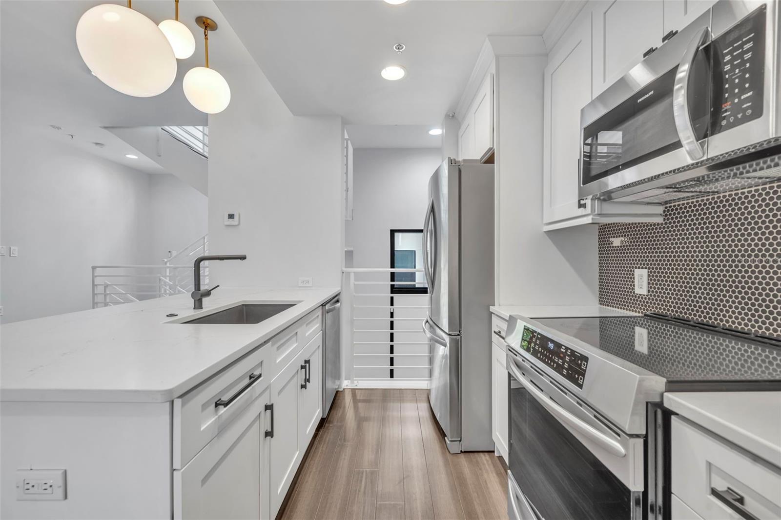 OSCOELA BROWNSTONES - Residential