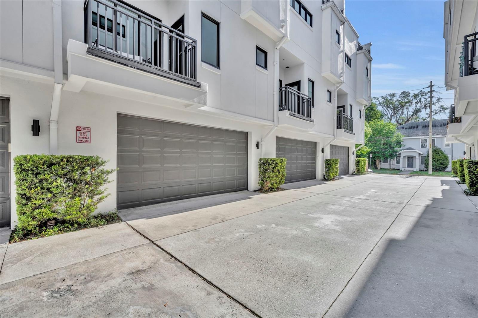 OSCOELA BROWNSTONES - Residential