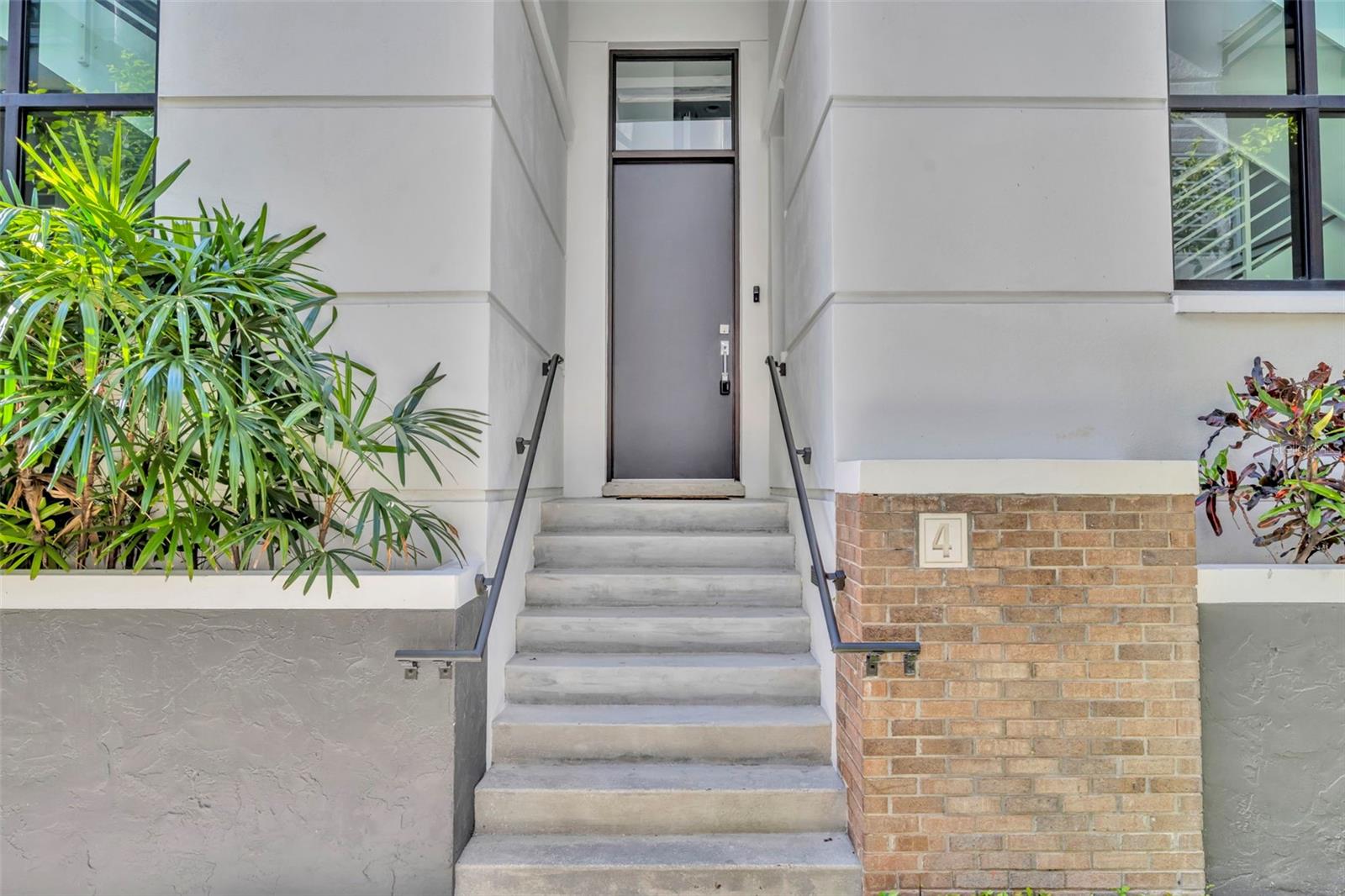 OSCOELA BROWNSTONES - Residential