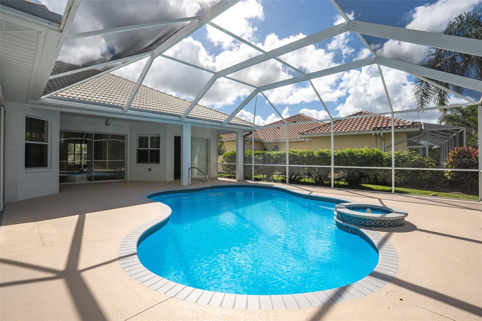 SAWGRASS - Residential