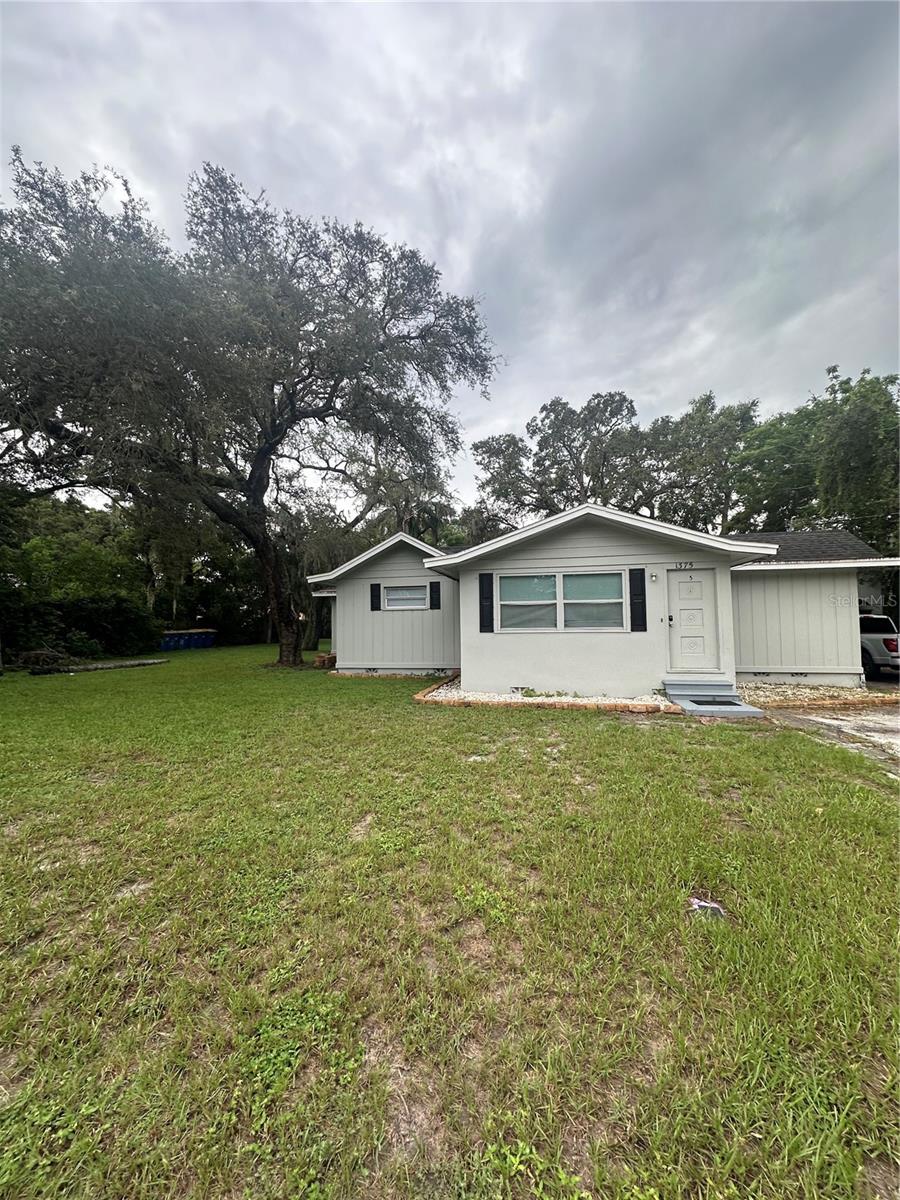 House with 3 beds 2 bath, Housing Voucher excepted