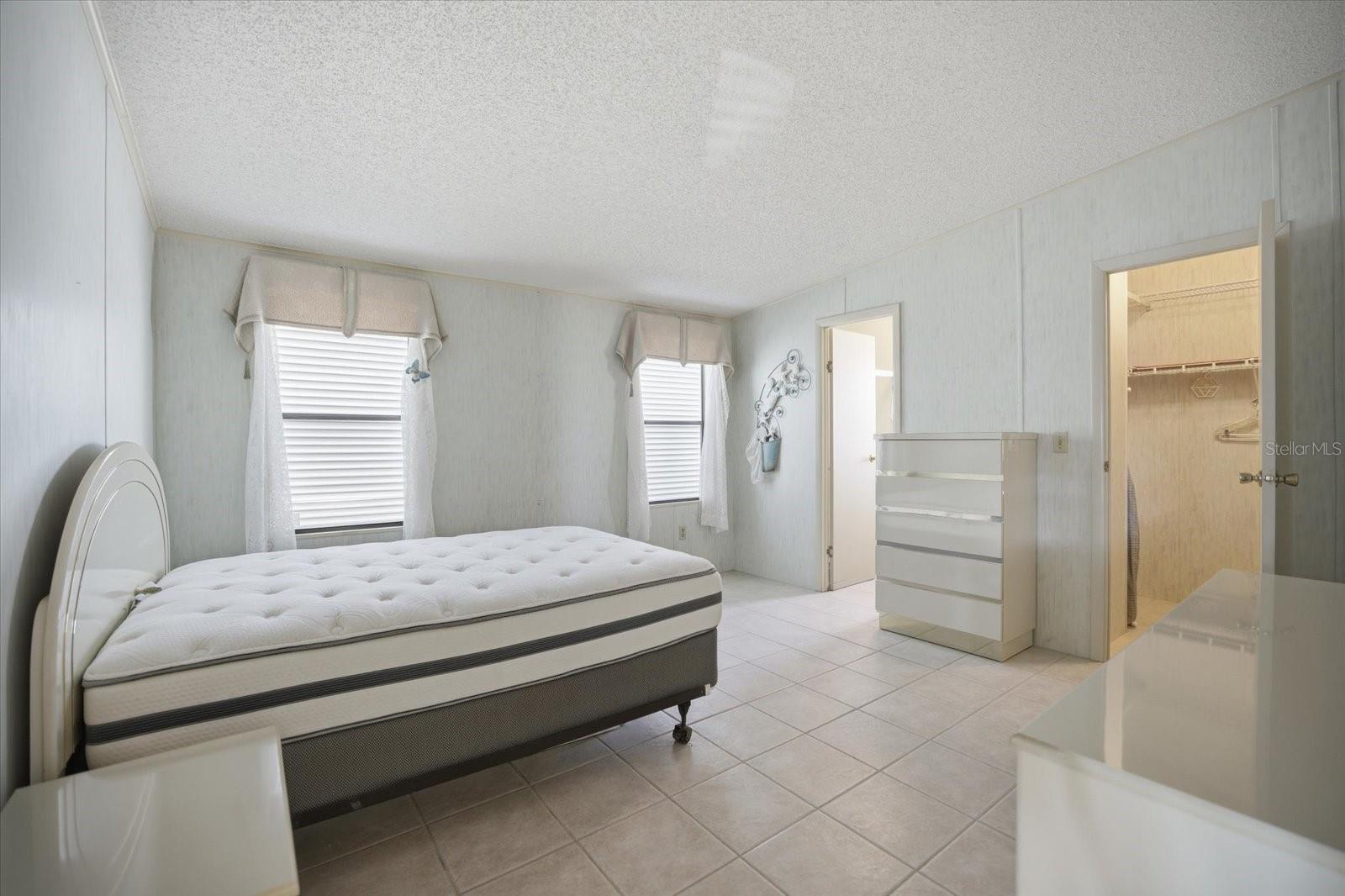 HARBOR ISLES III - Residential