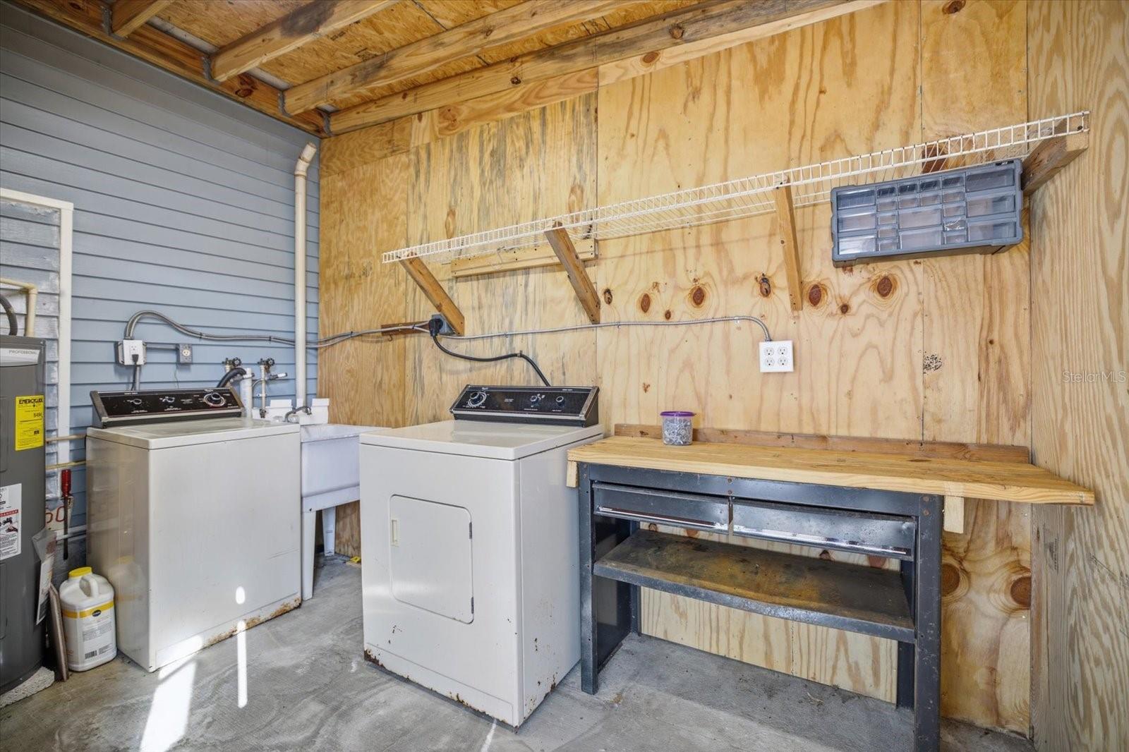 HARBOR ISLES III - Residential