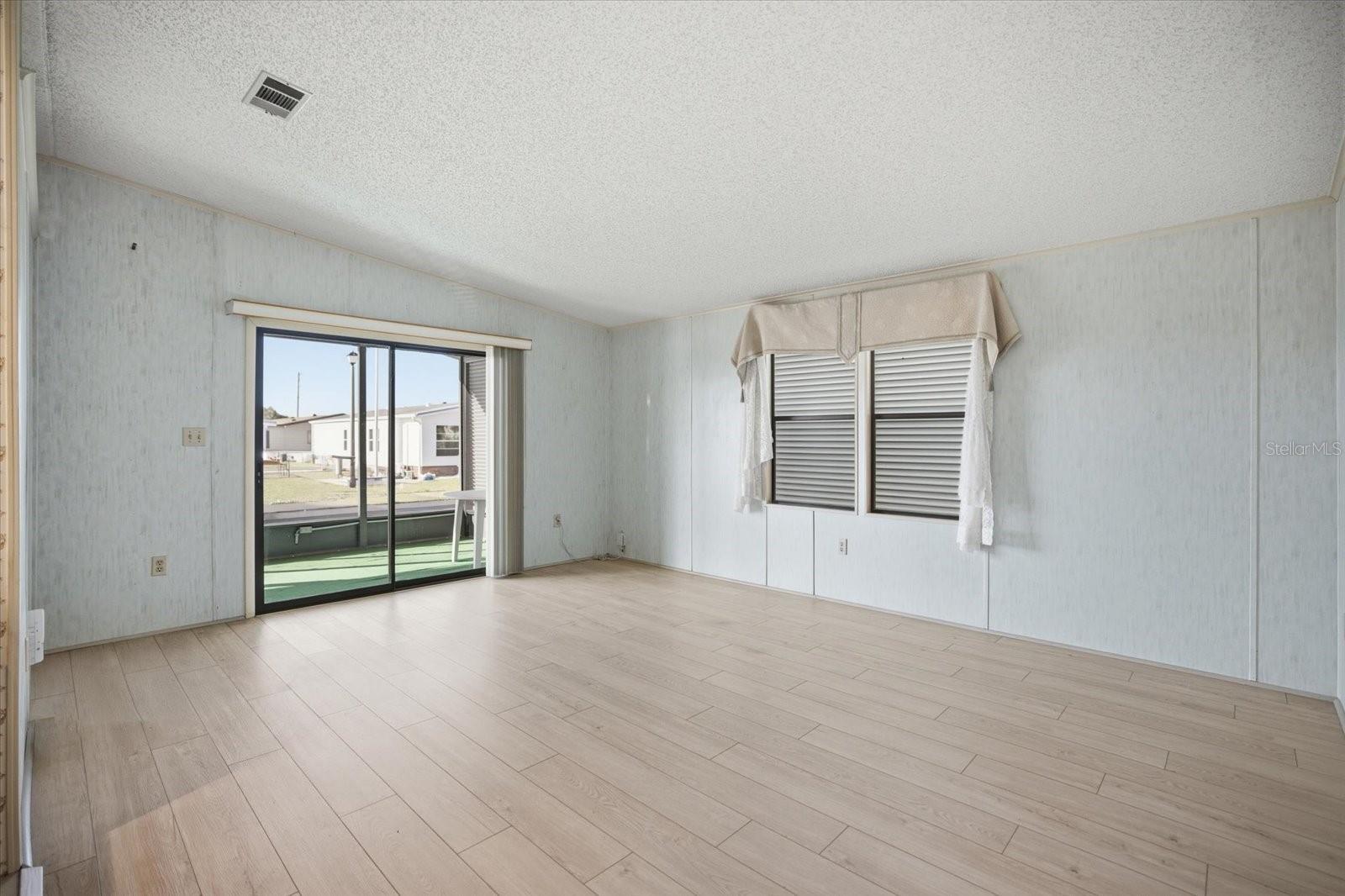 HARBOR ISLES III - Residential