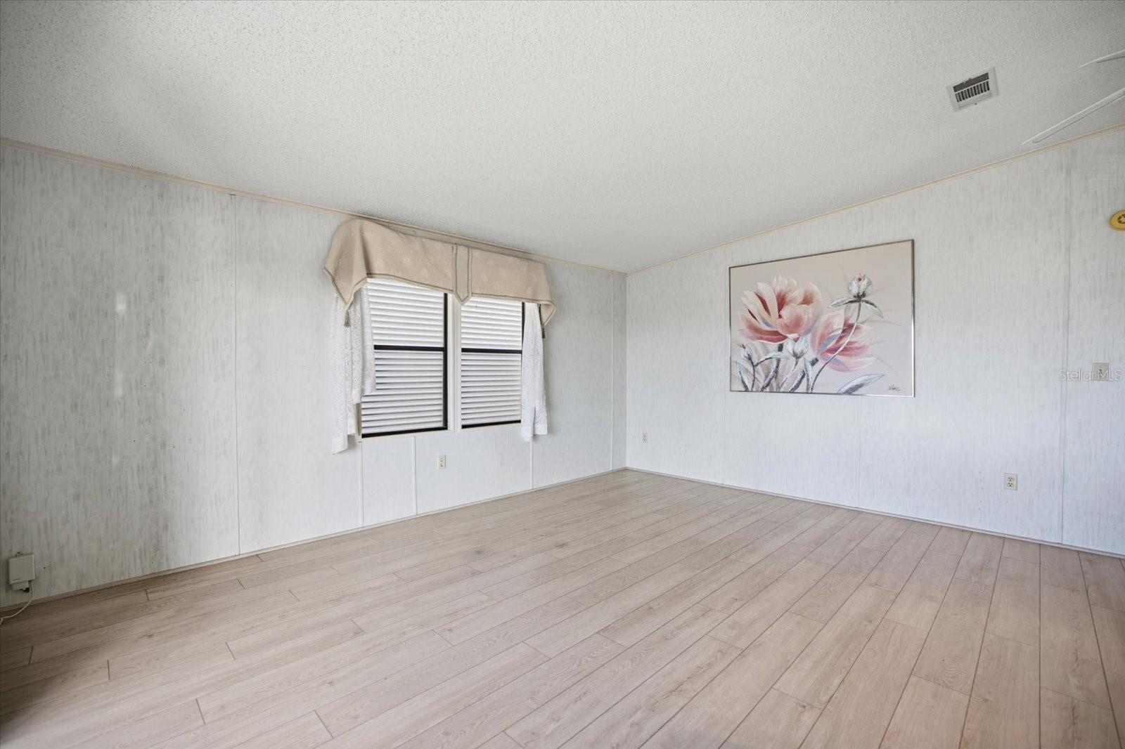 HARBOR ISLES III - Residential