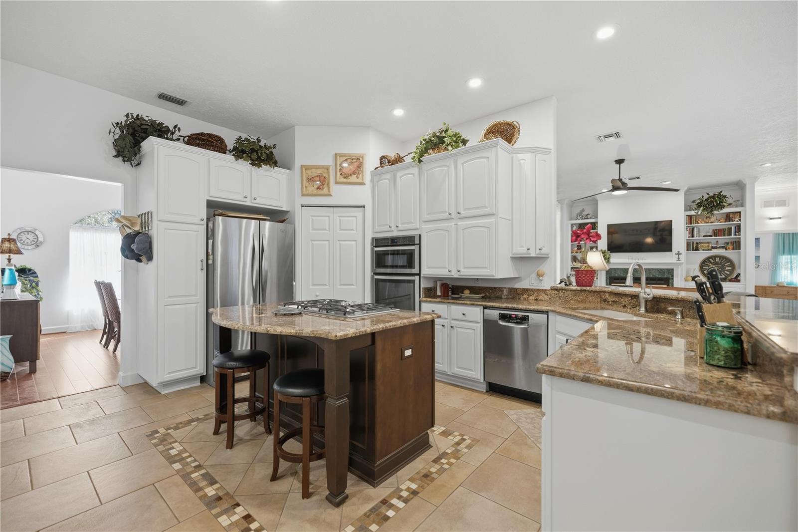 YORK HILL - Residential