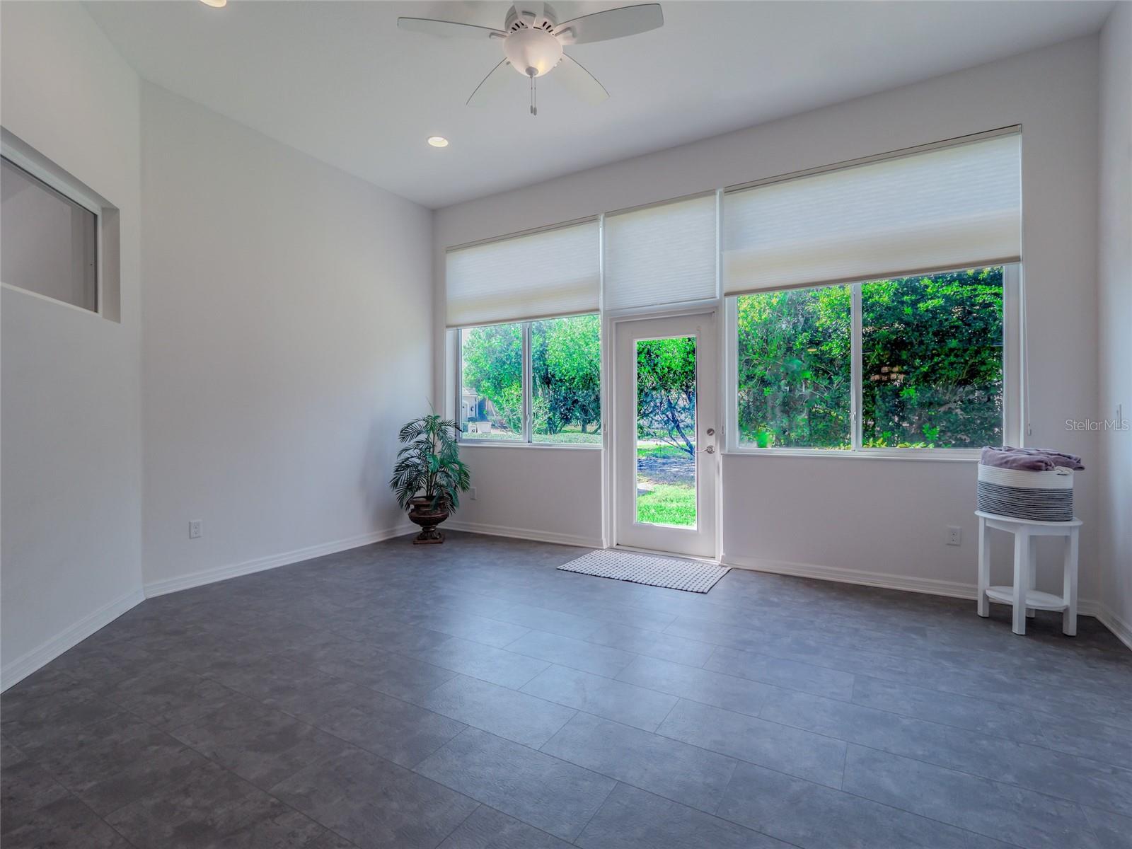 EDGEWATER VILLAGE SUBPHASE A - Residential