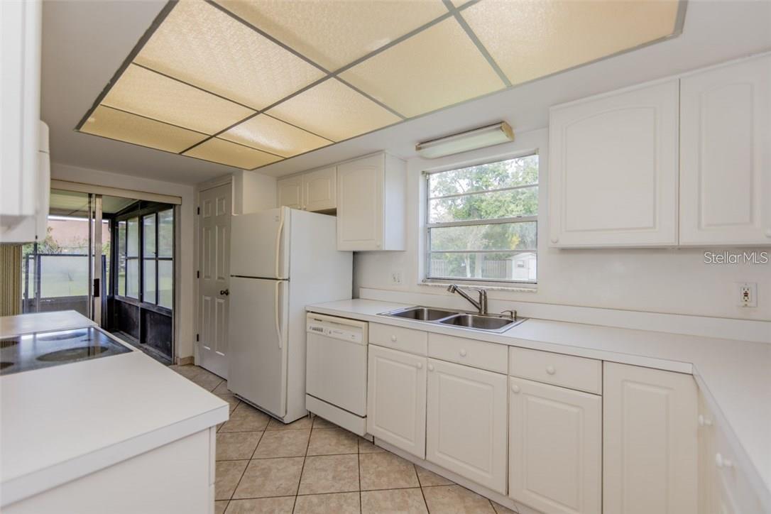 ALOMA PARK - Residential