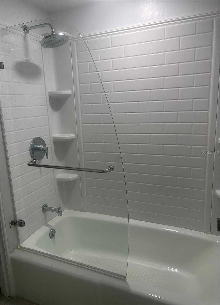 TWIN LAKES VILLAGE EAST CONDO - Residential