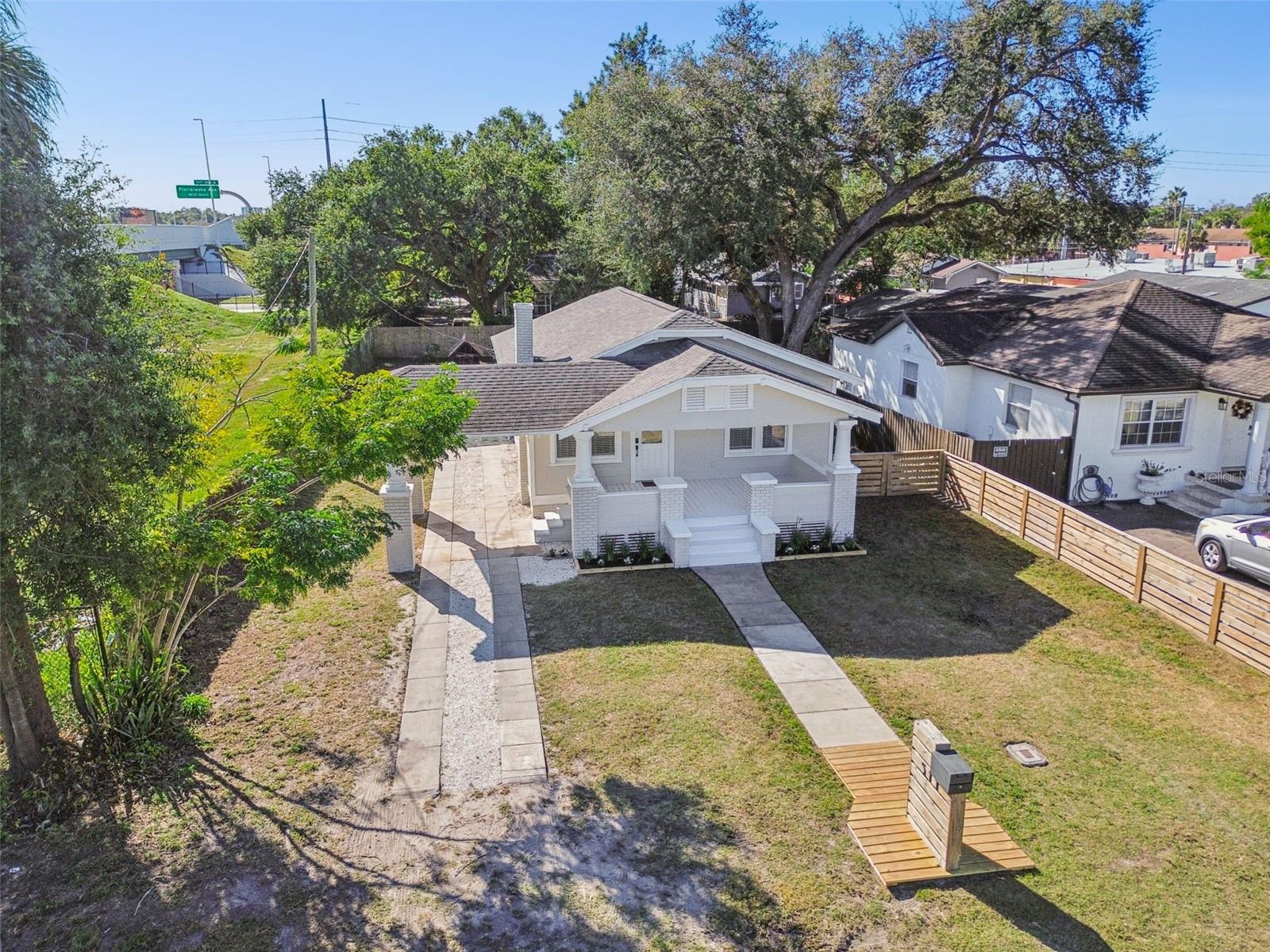 STRATFORD PLACE - Residential